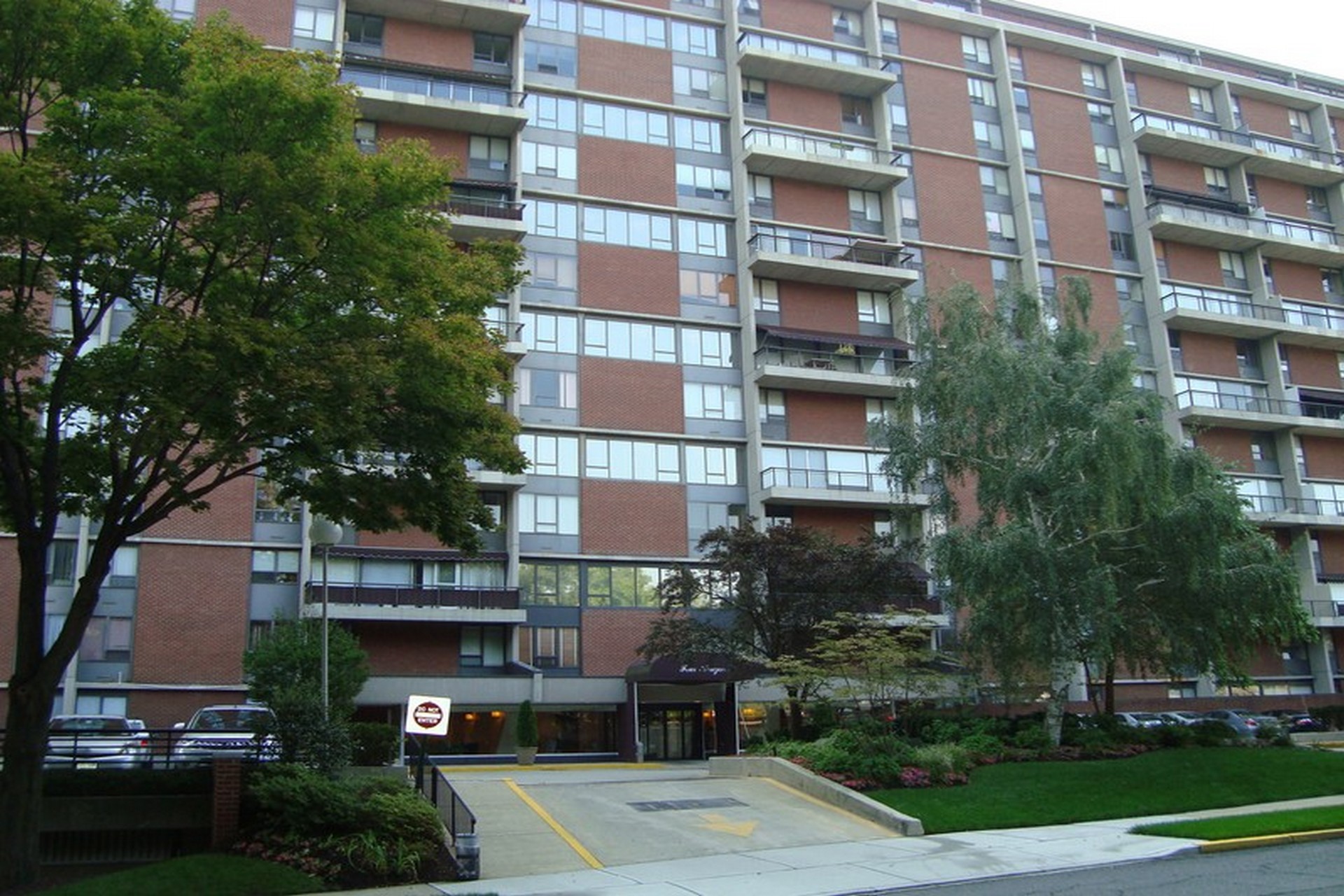 4 Horizon Rd 1220