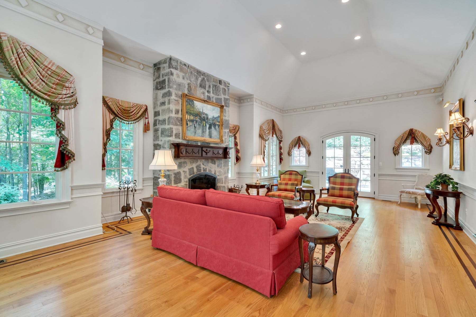 150 E Allendale Rd