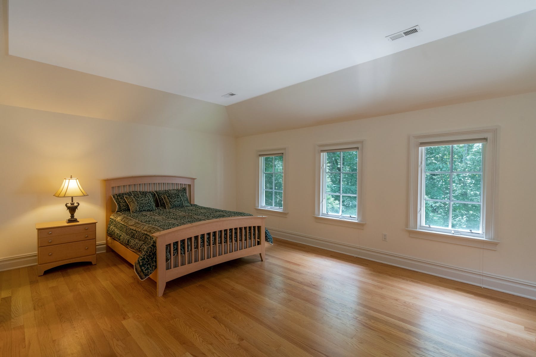 150 E Allendale Rd