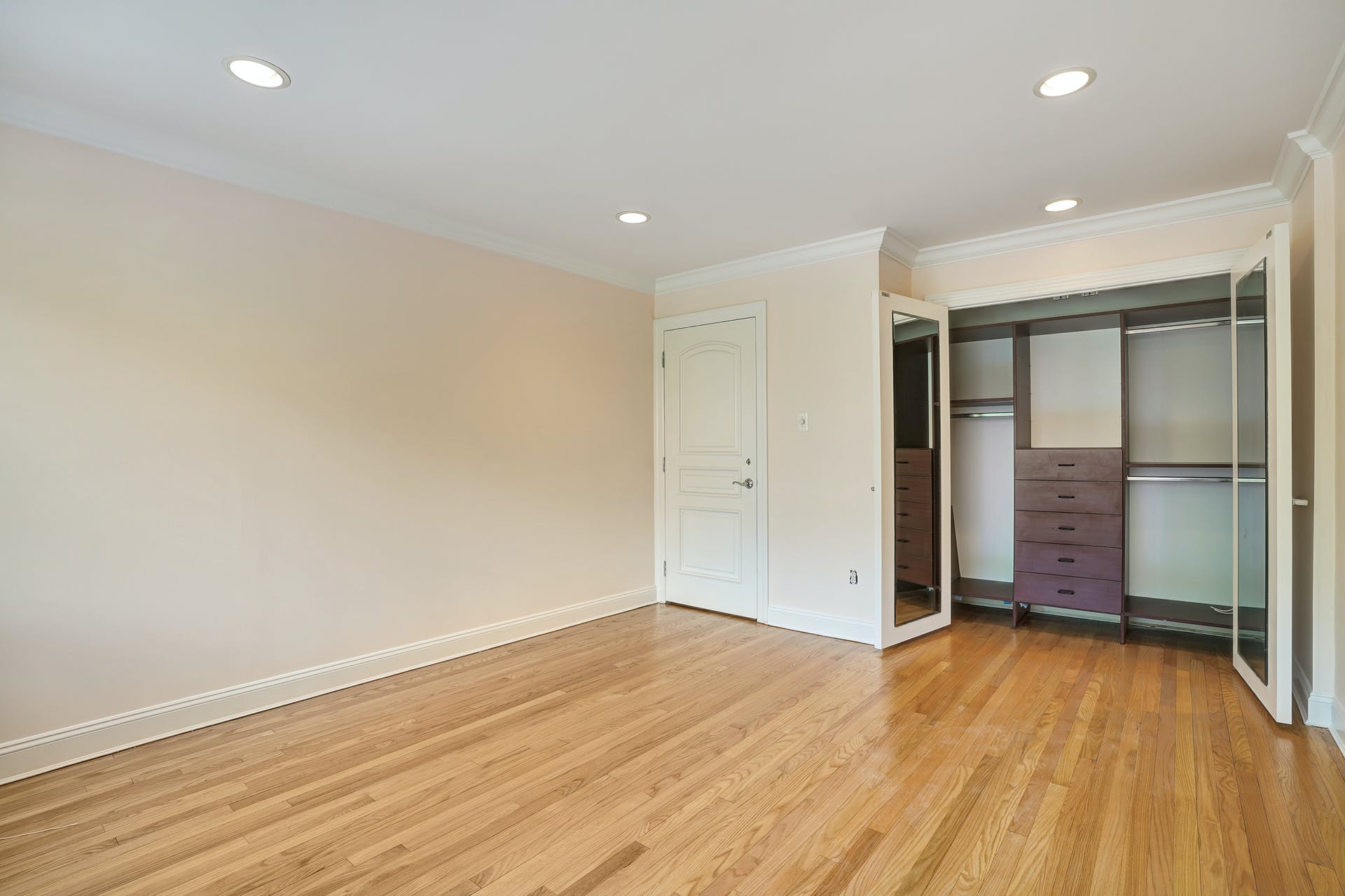 14 Kira Lane Summit Woods
