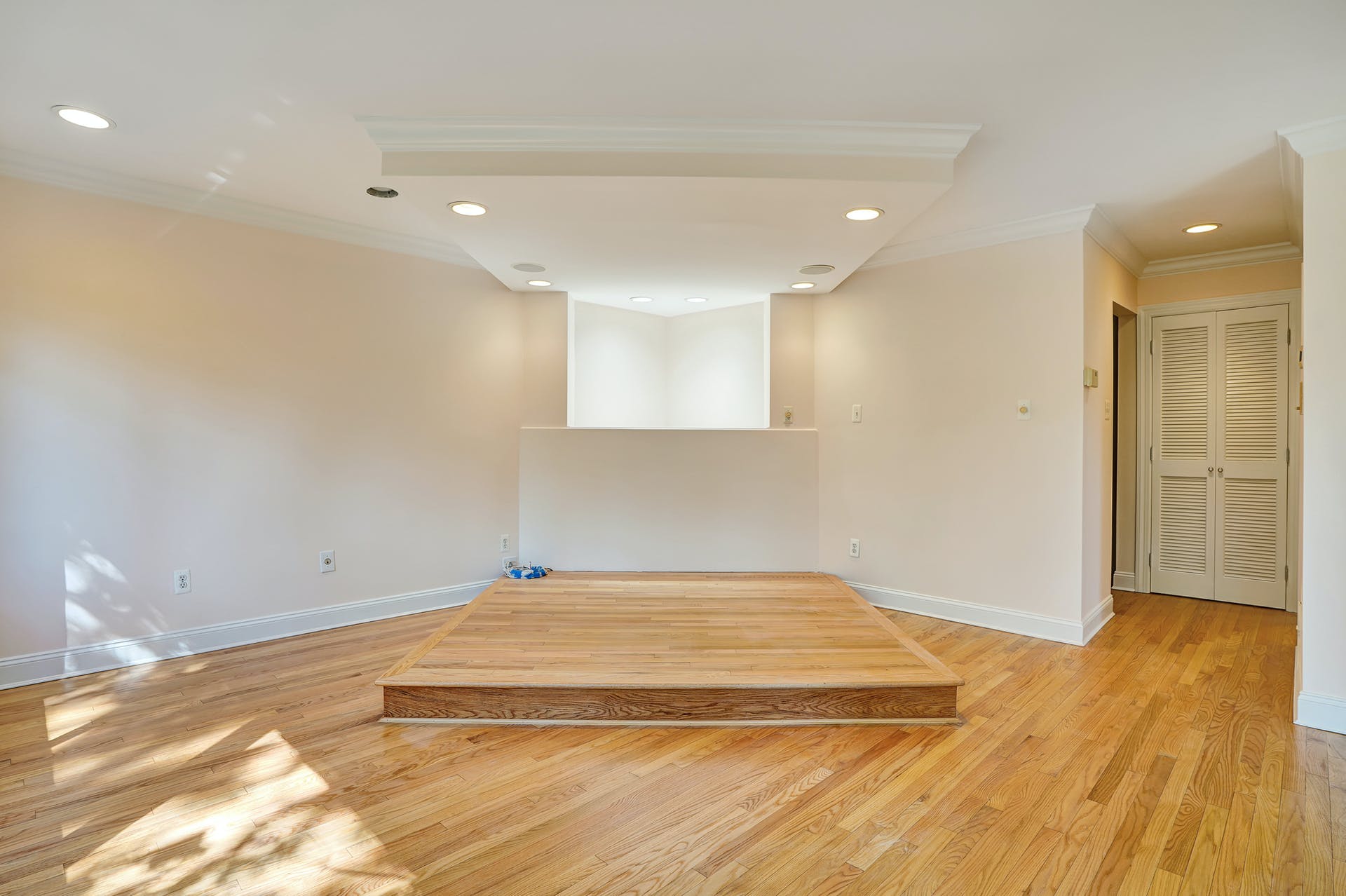 14 Kira Lane Summit Woods