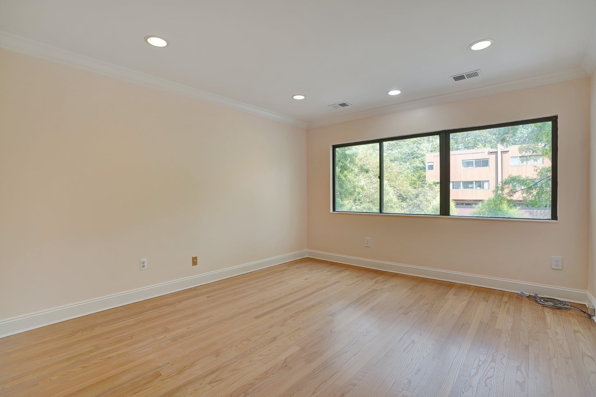 14 Kira Lane Summit Woods