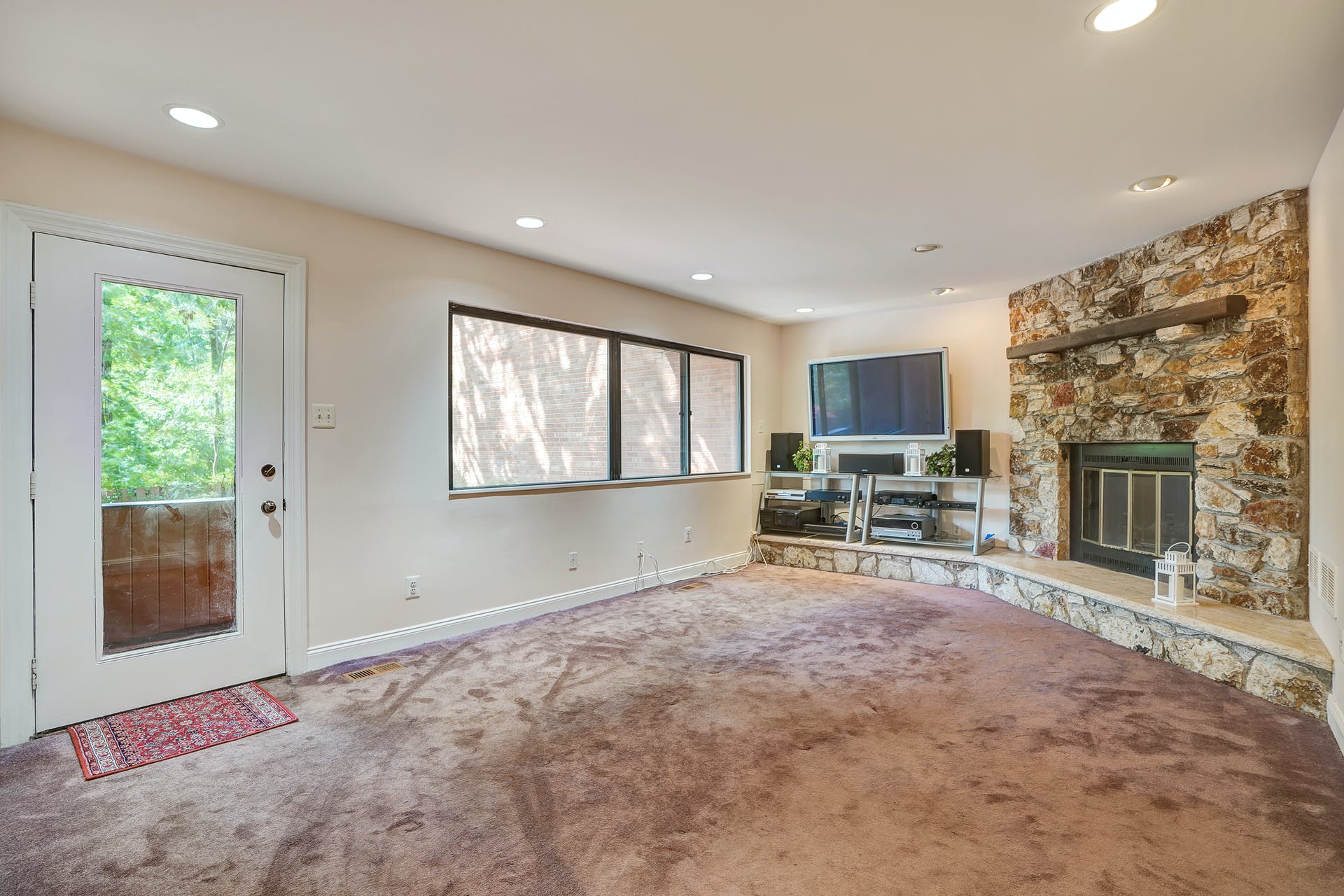 14 Kira Lane Summit Woods