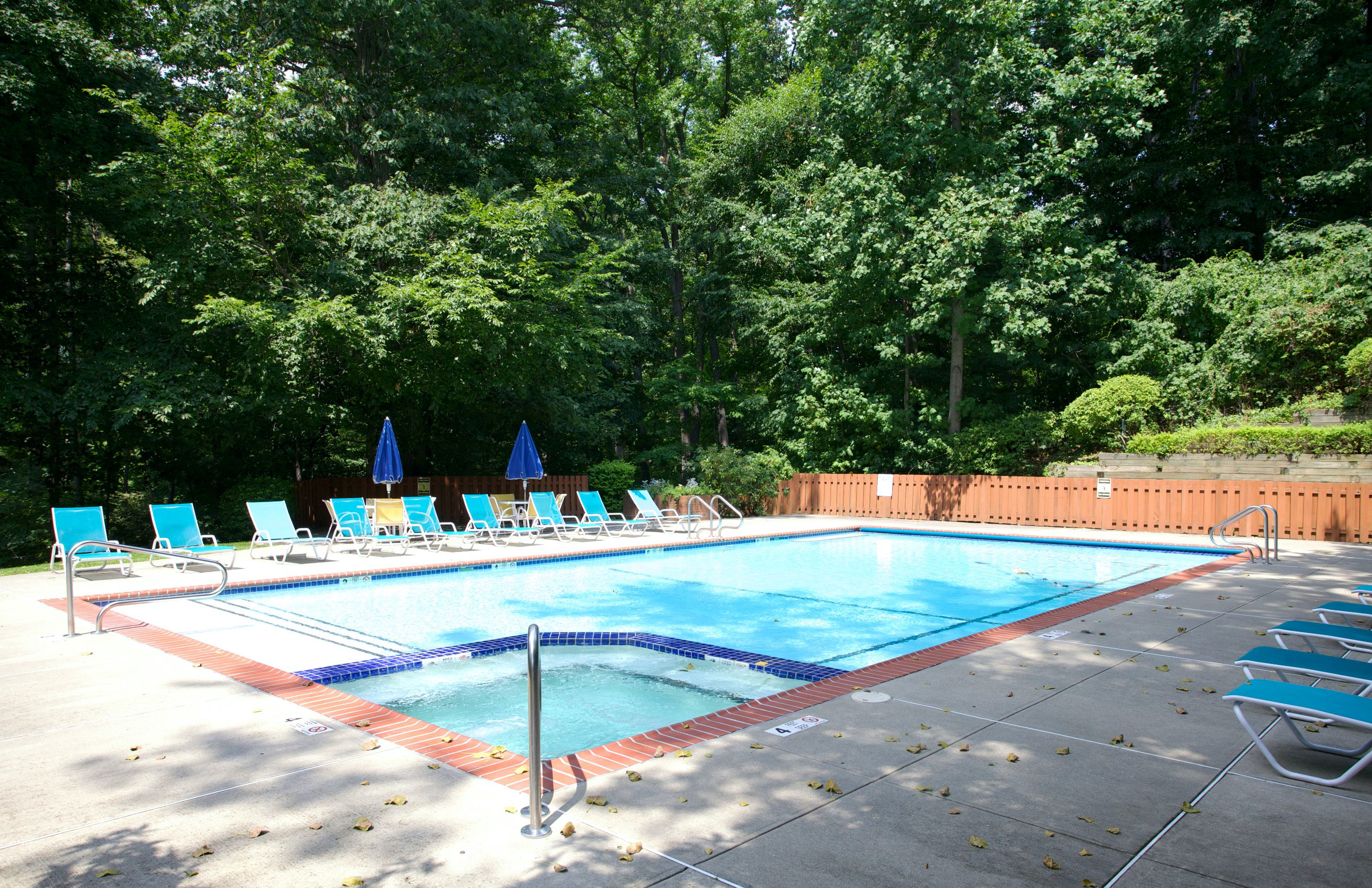 14 Kira Lane Summit Woods