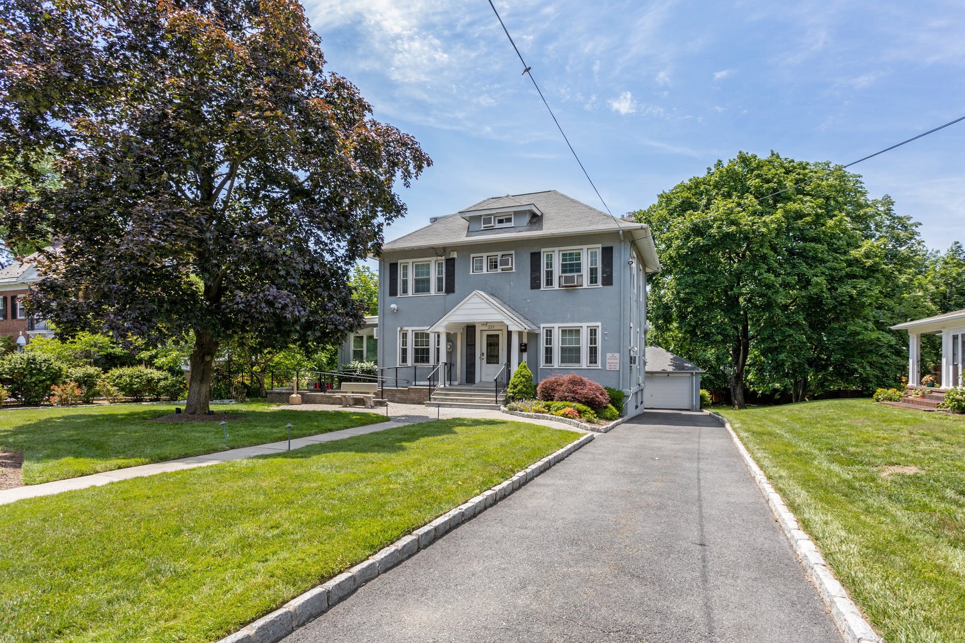 331 Summit Ave