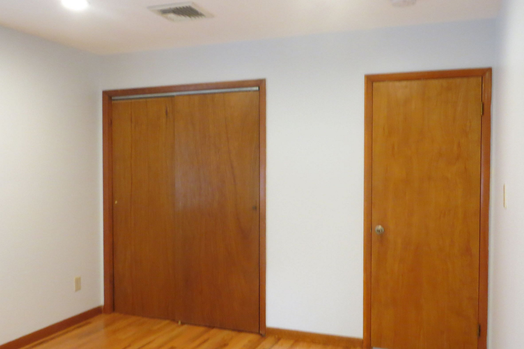 179 W Shore Ave