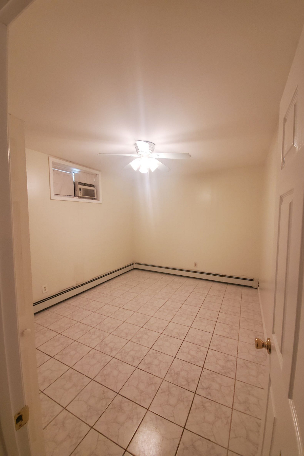 179 W Shore Ave