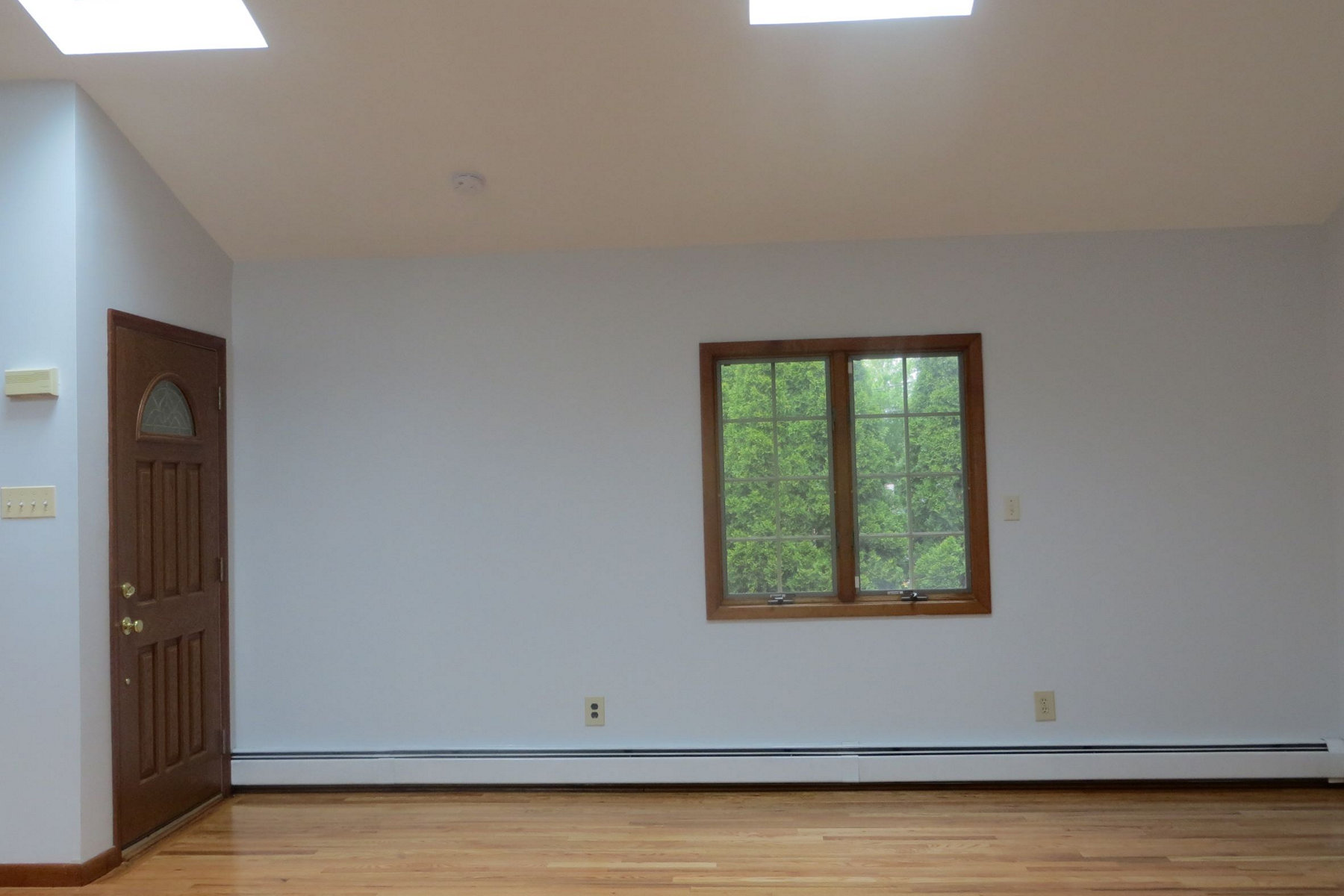 179 W Shore Ave