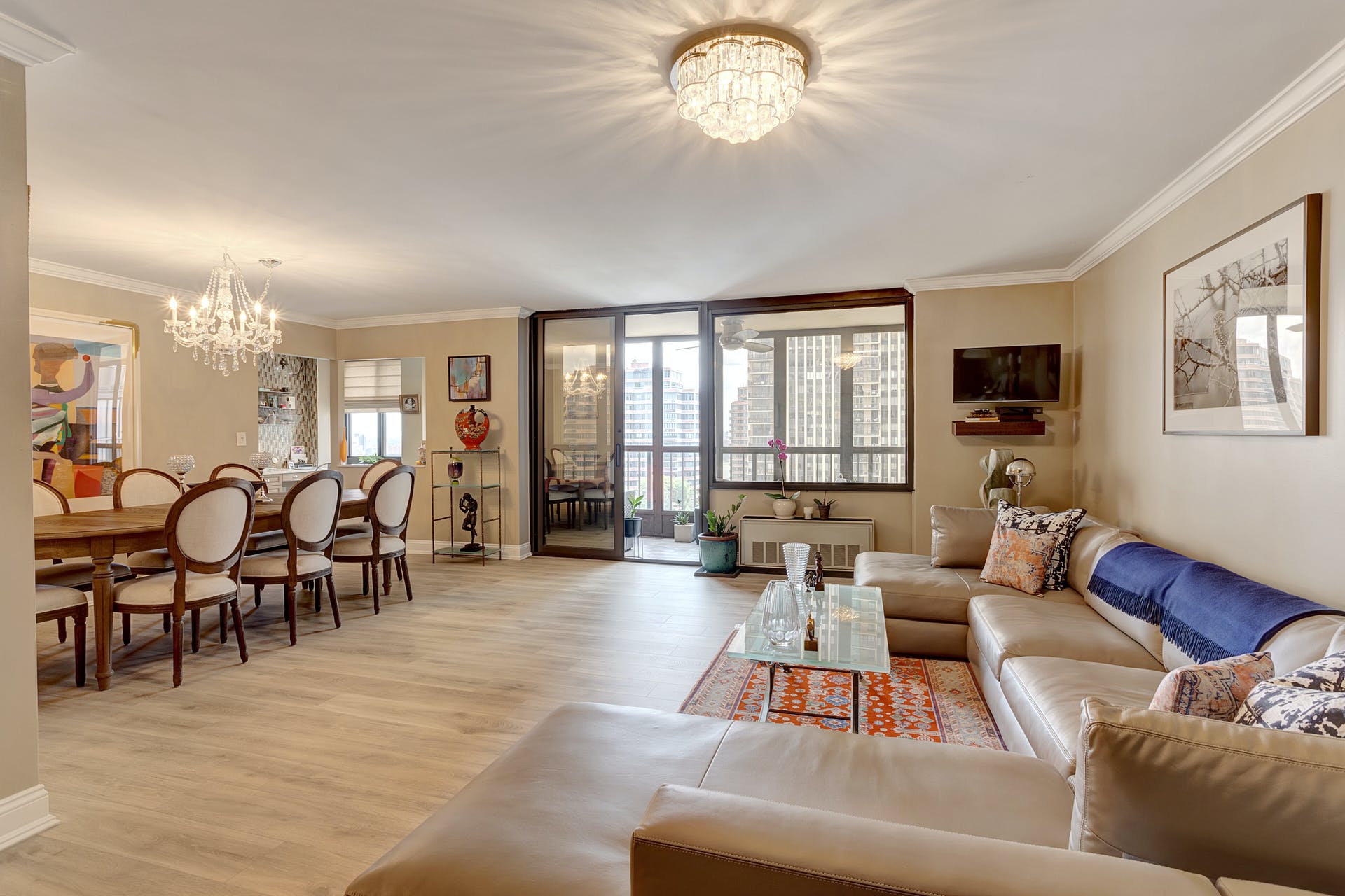 300 Winston Dr 811