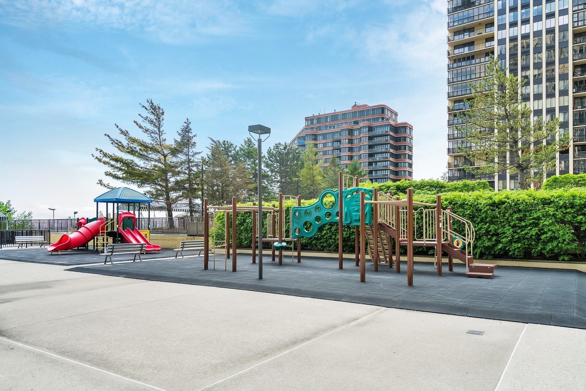 300 Winston Dr 811