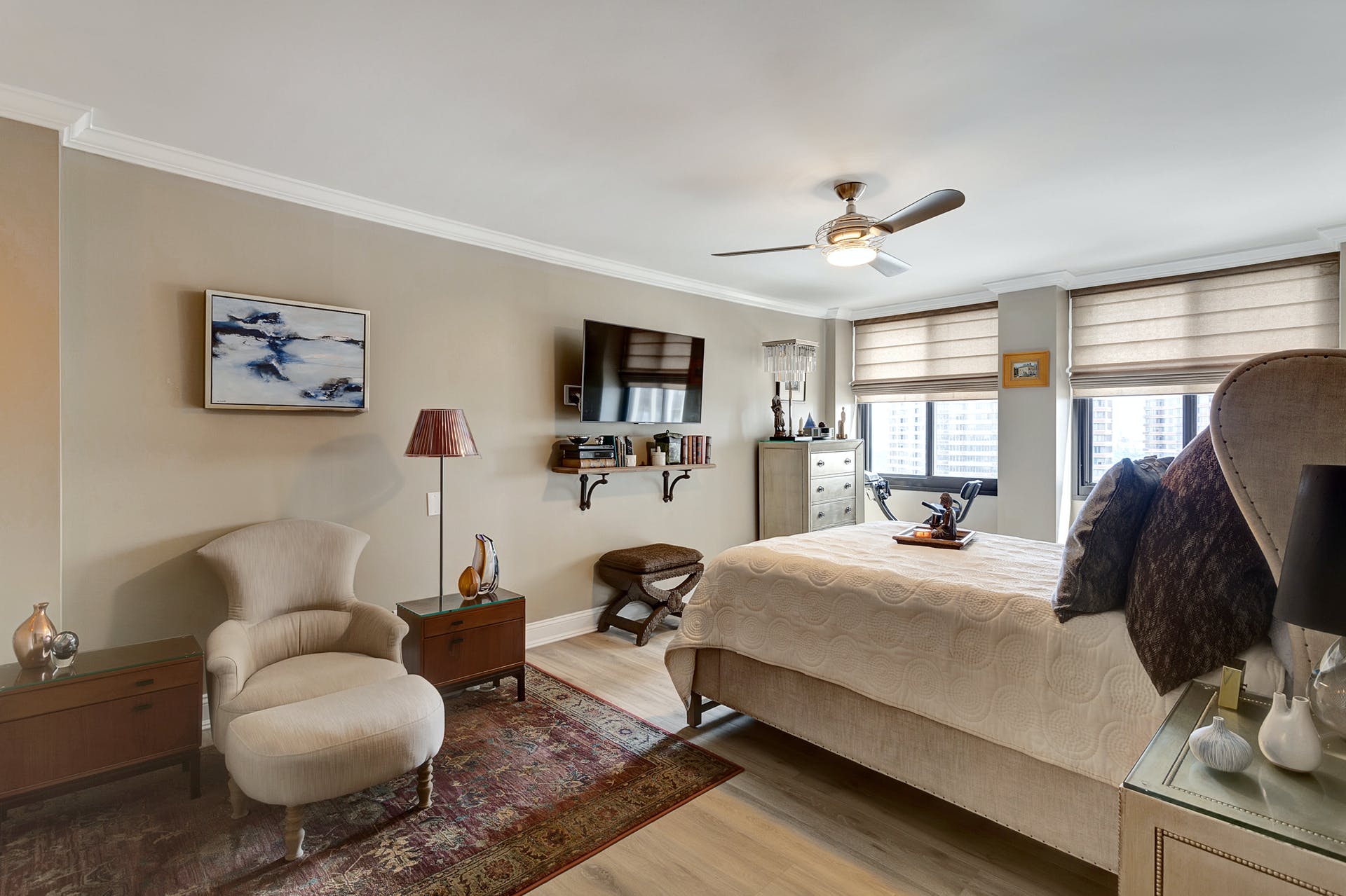 300 Winston Dr 811