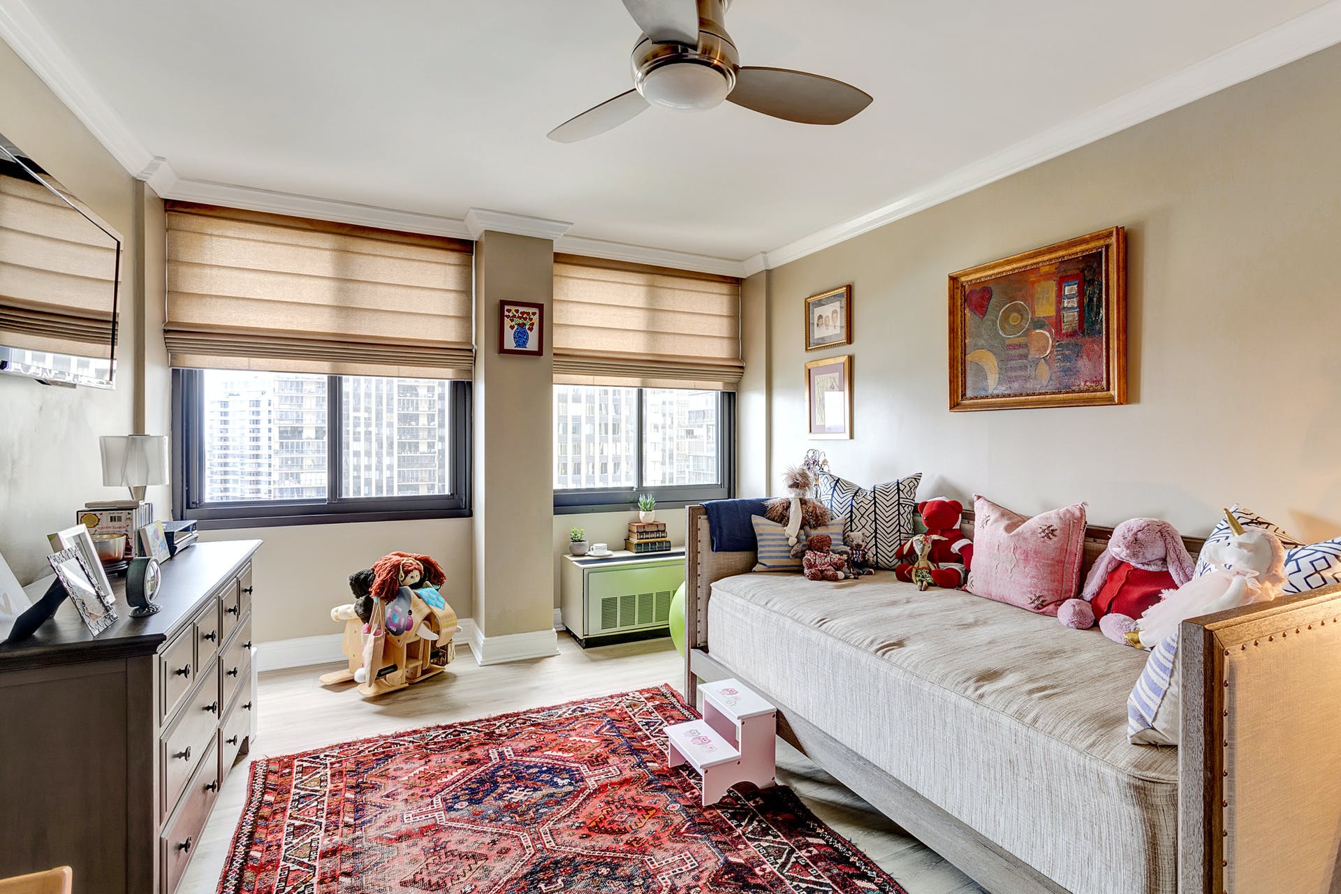 300 Winston Dr 811