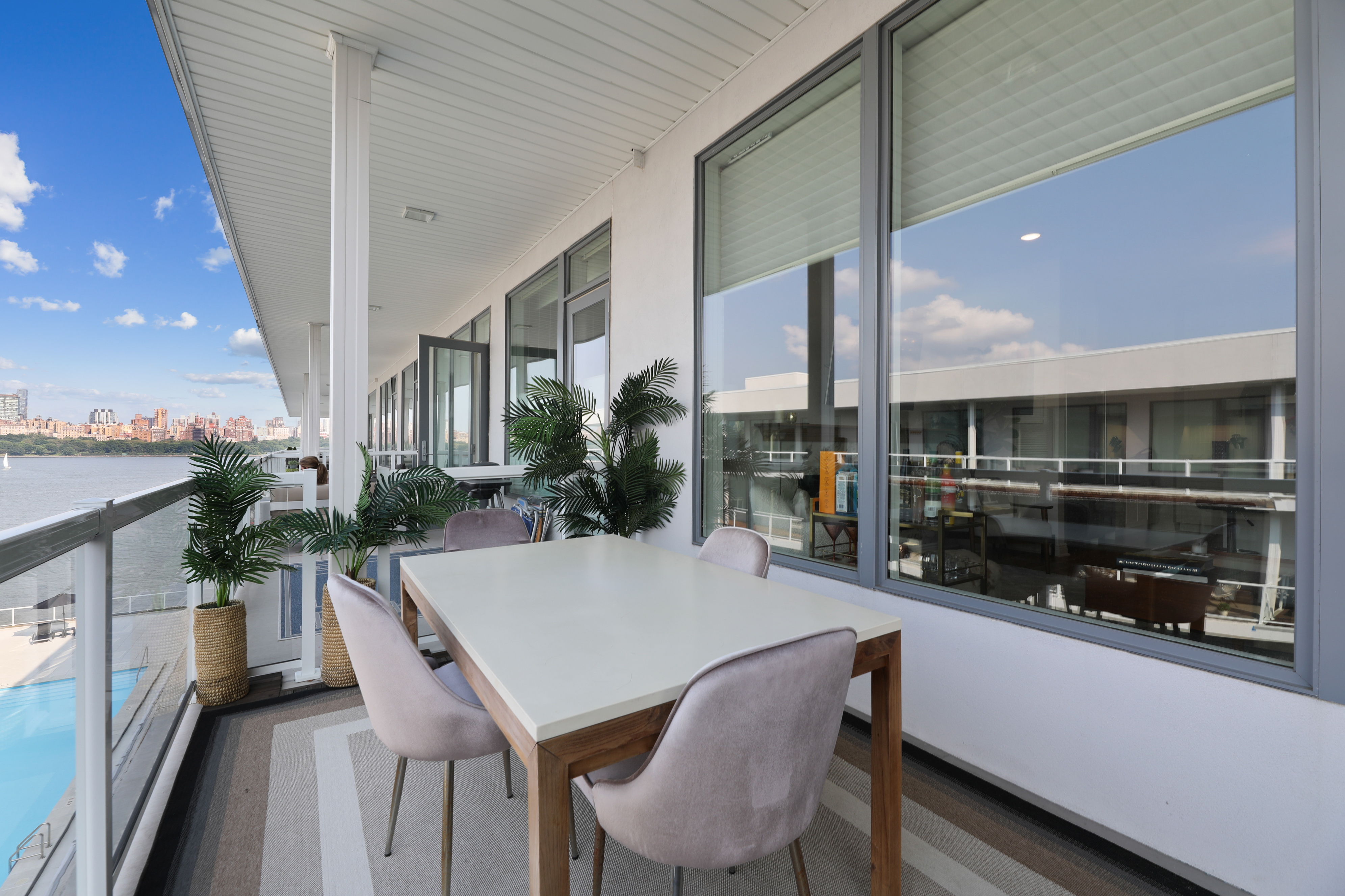 3 Somerset Lane PH603