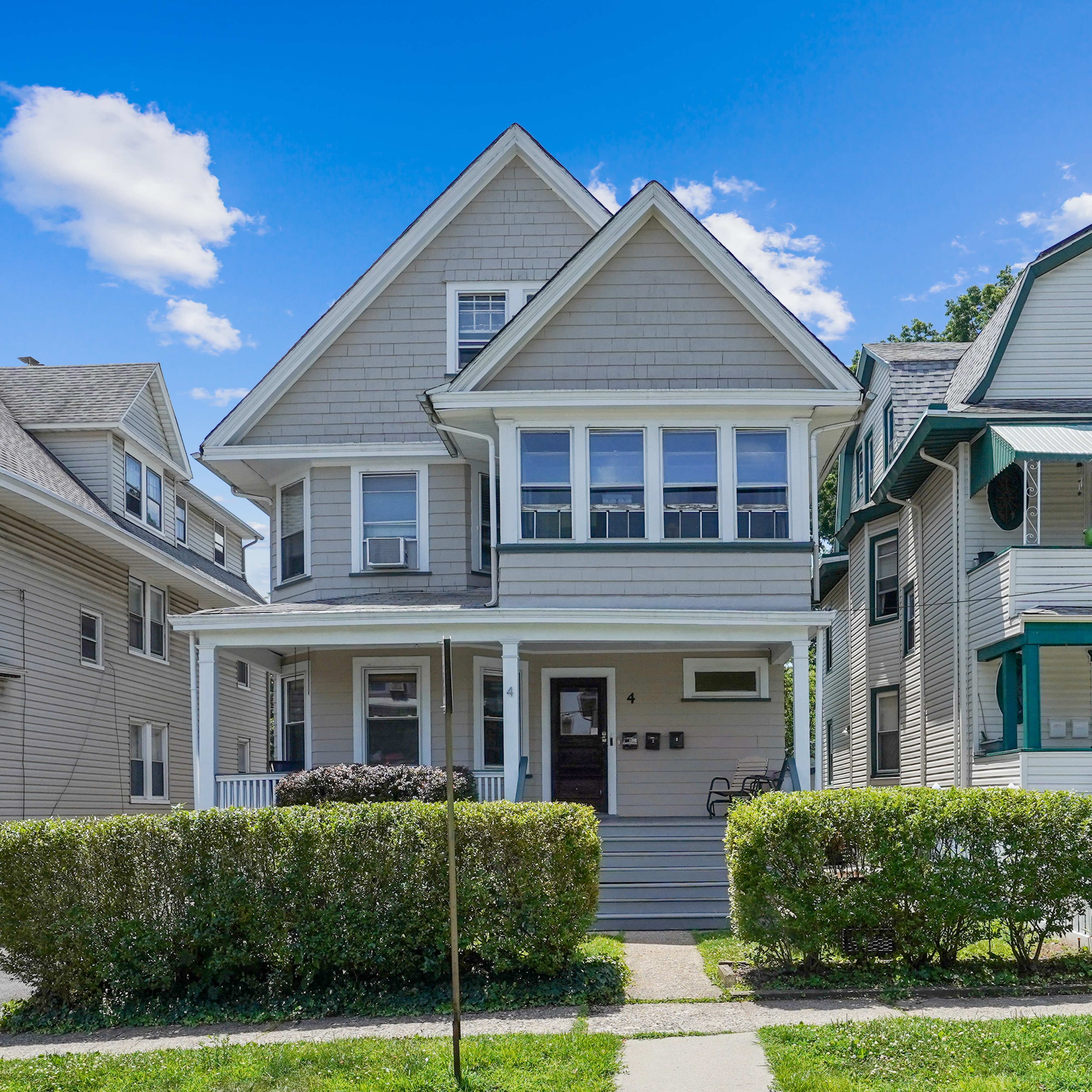 4 Hawthorne Place