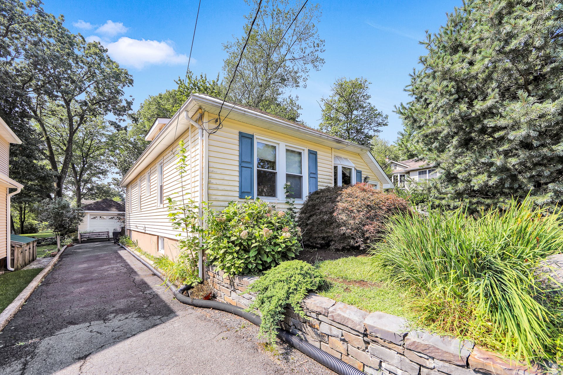 34 Glenview Ter