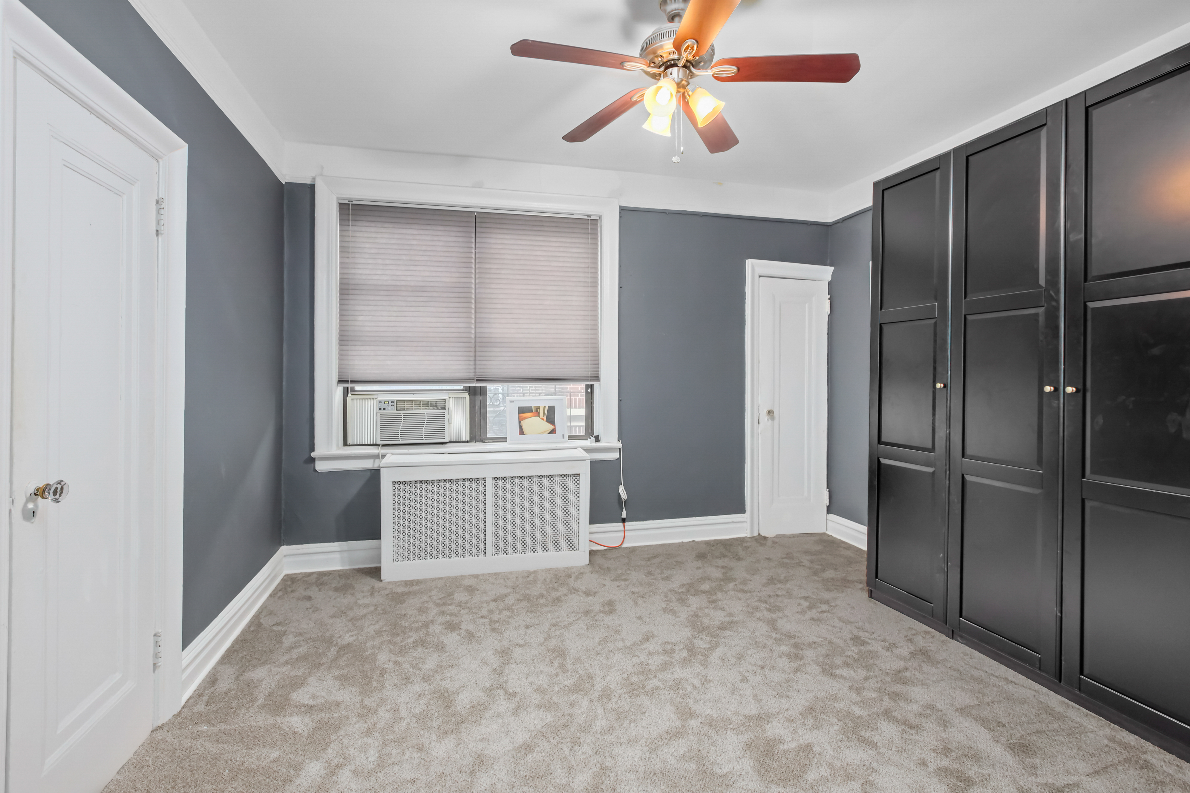 1055 Blvd East 8