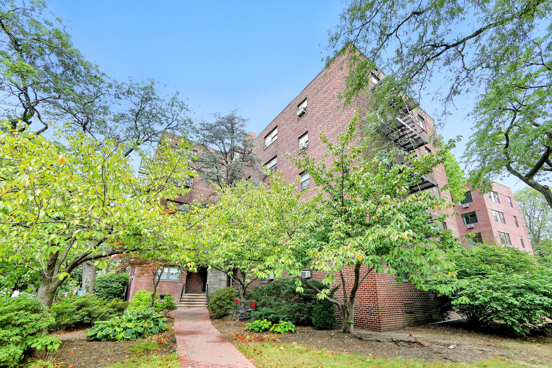 3001 Edwin Avenue #3B