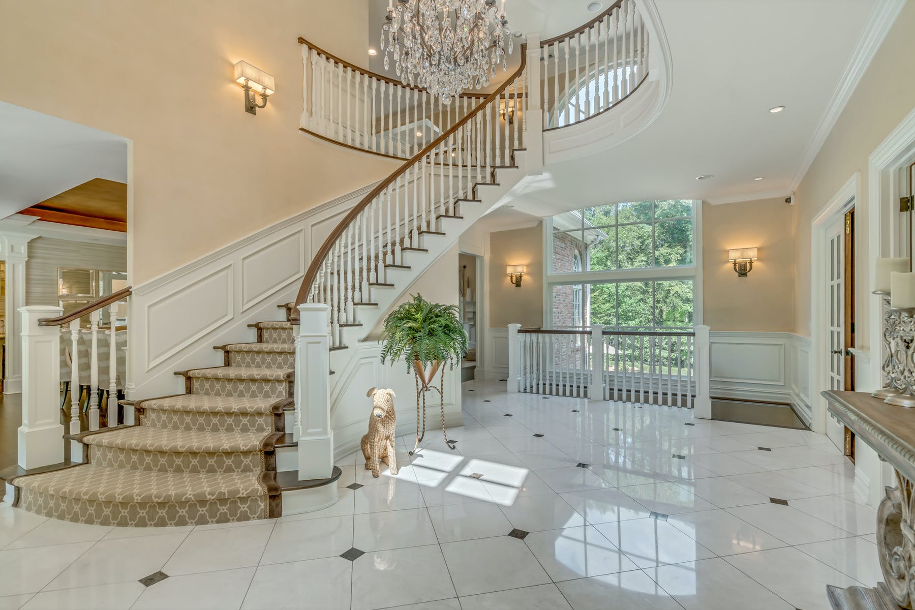 33 W Church Rd