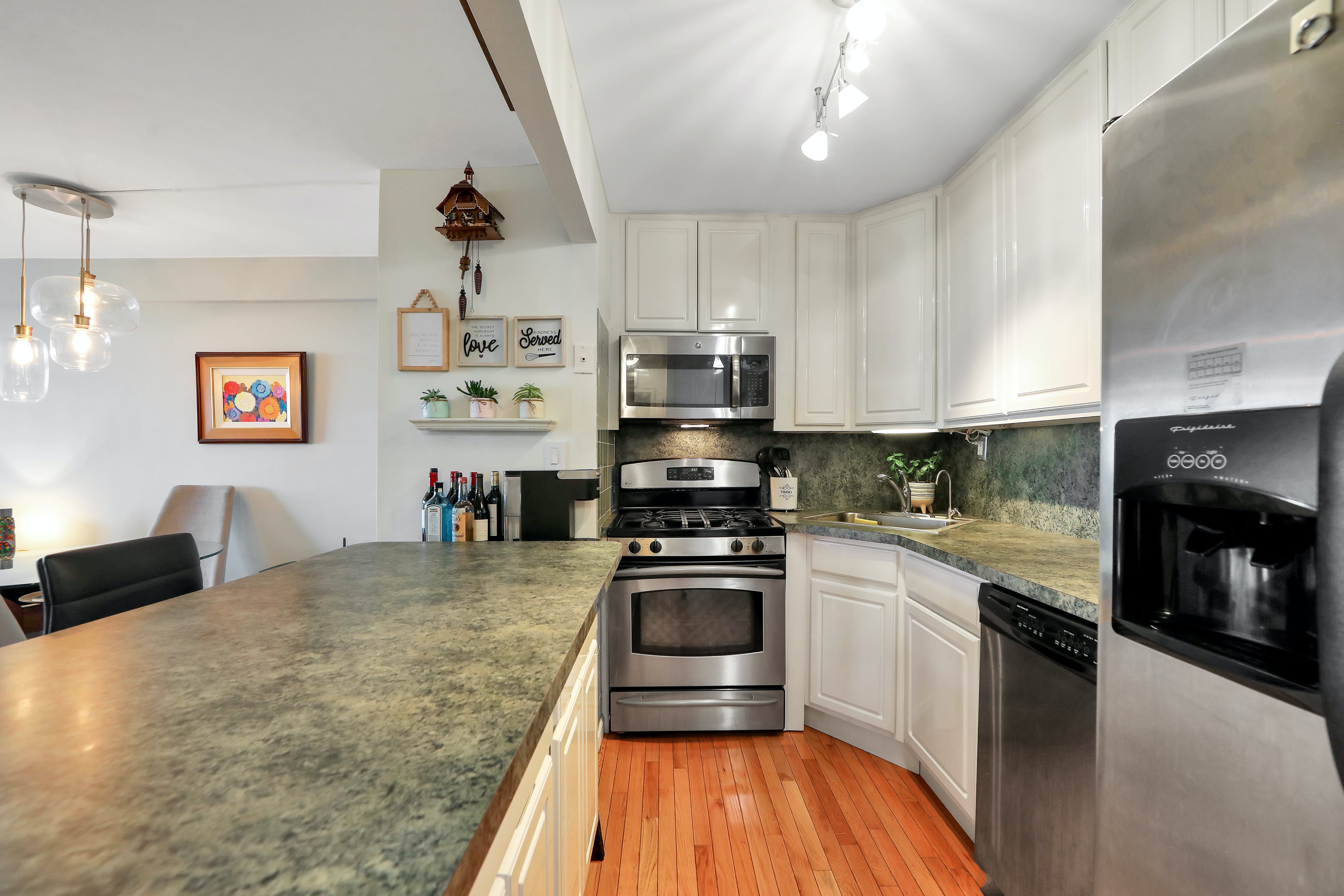 555 NORTH AVENUE #25L Mediterranean - W