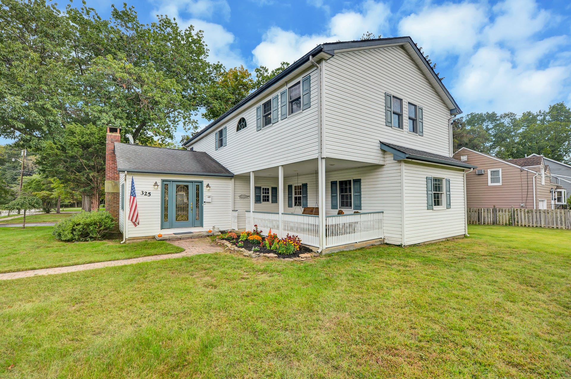 325 Eastside Avenue