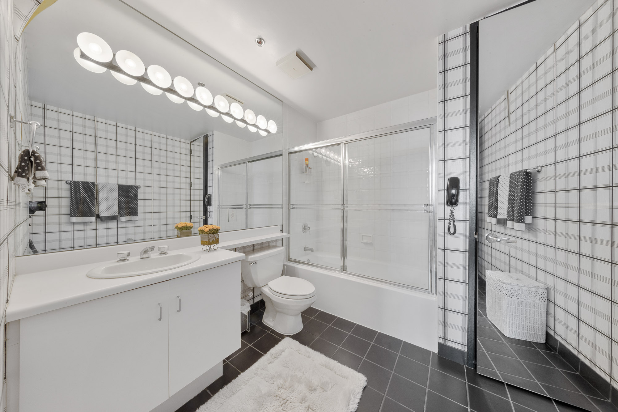 100 Carlyle Drive PH-CS