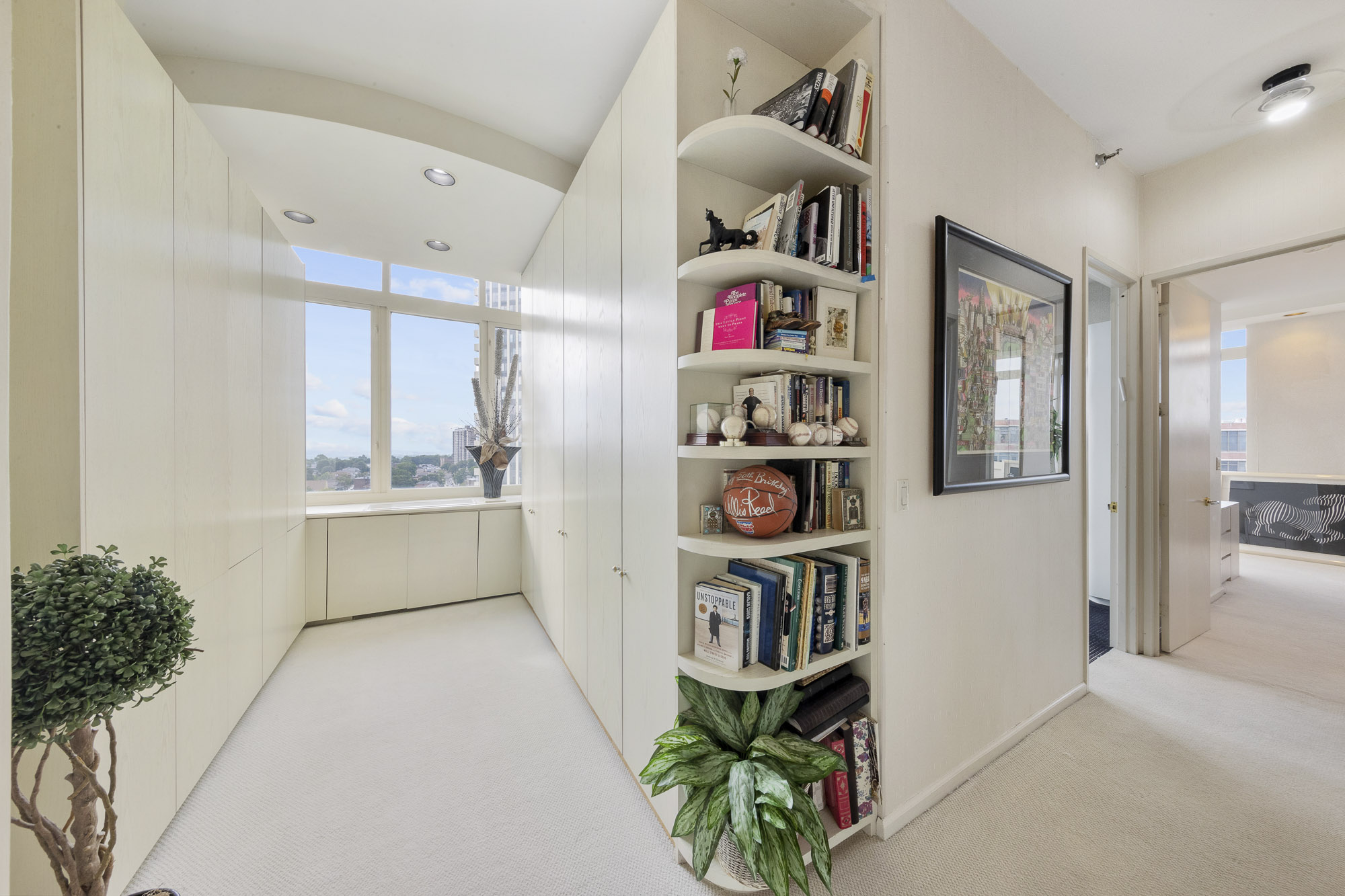 100 Carlyle Drive PH-CS