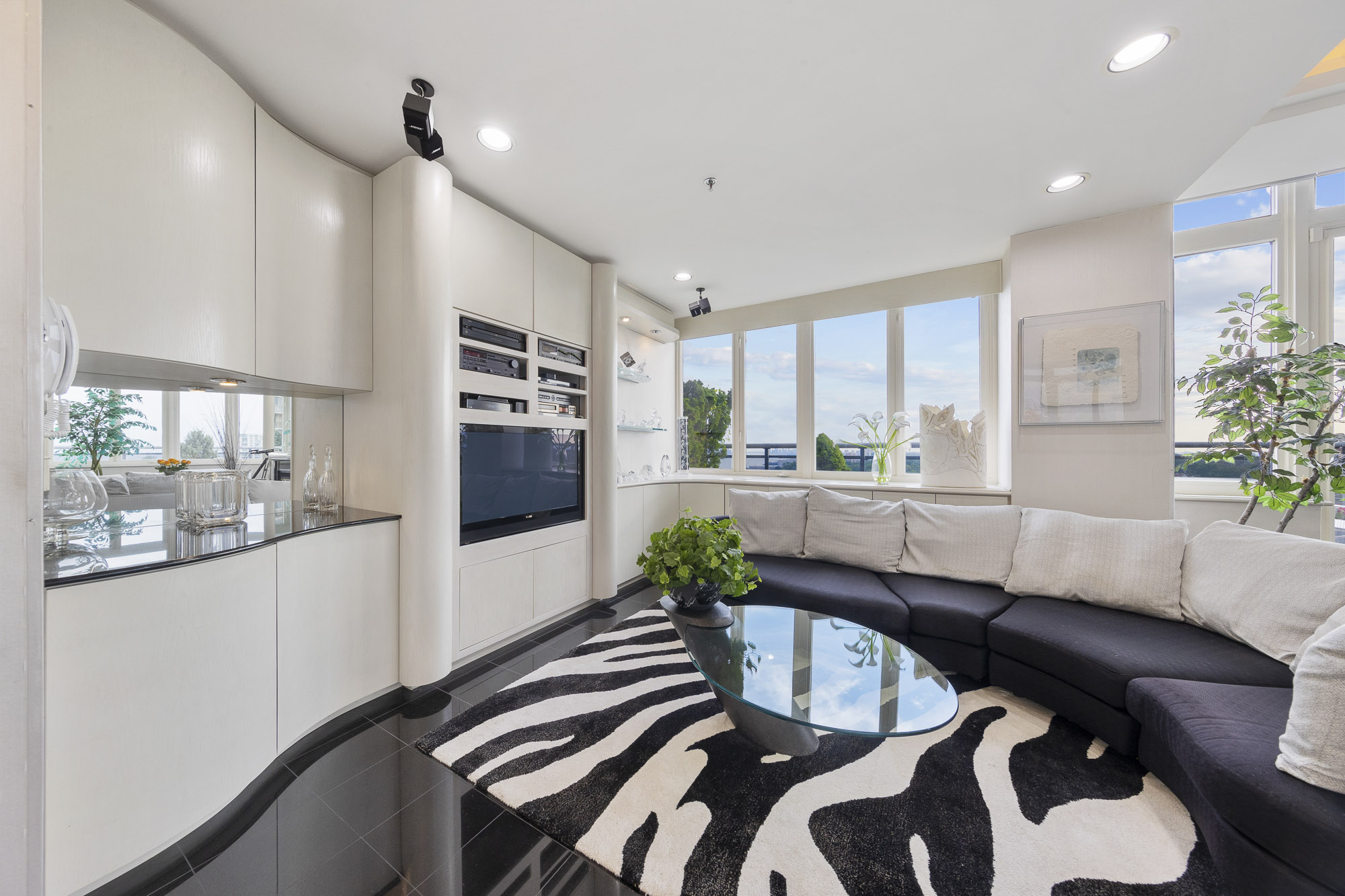 100 Carlyle Drive PH-CS