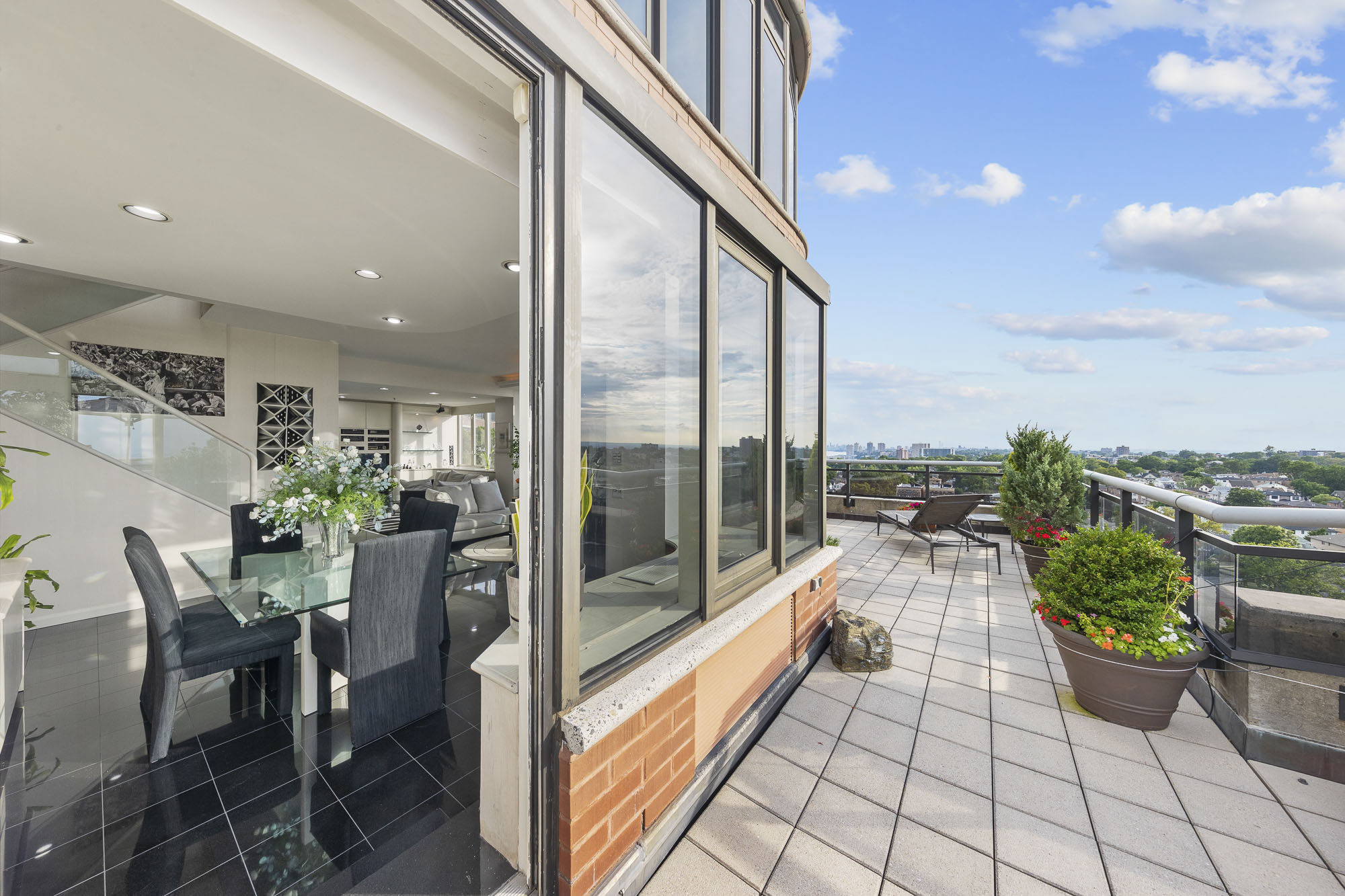 100 Carlyle Drive PH-CS