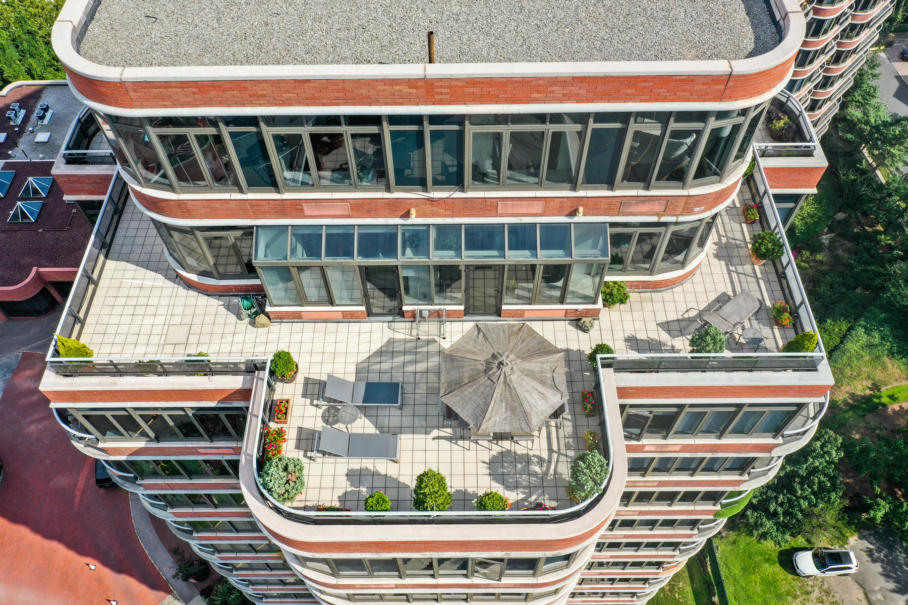 100 Carlyle Drive PH-CS