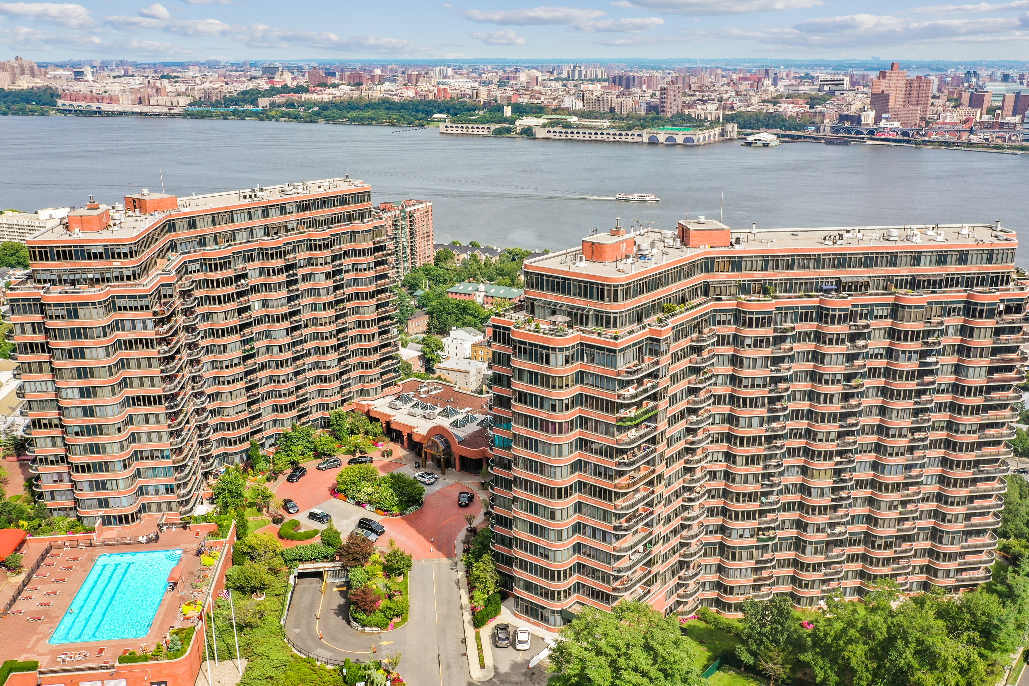 100 Carlyle Drive PH-CS