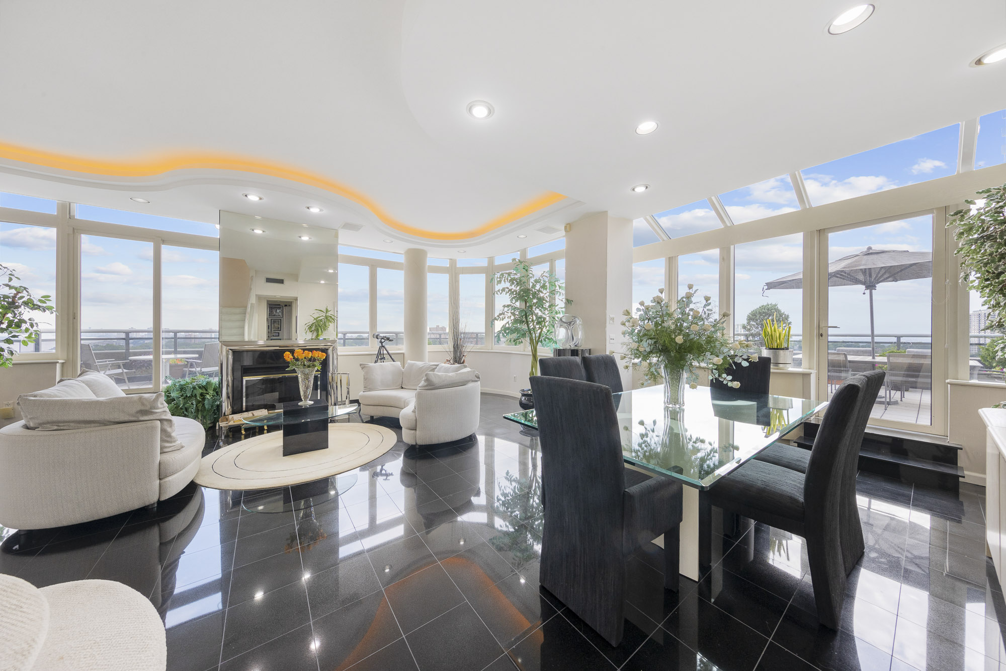 100 Carlyle Drive PH-CS