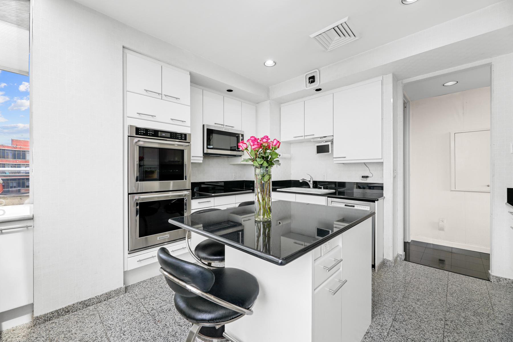 100 Carlyle Drive PH-CS