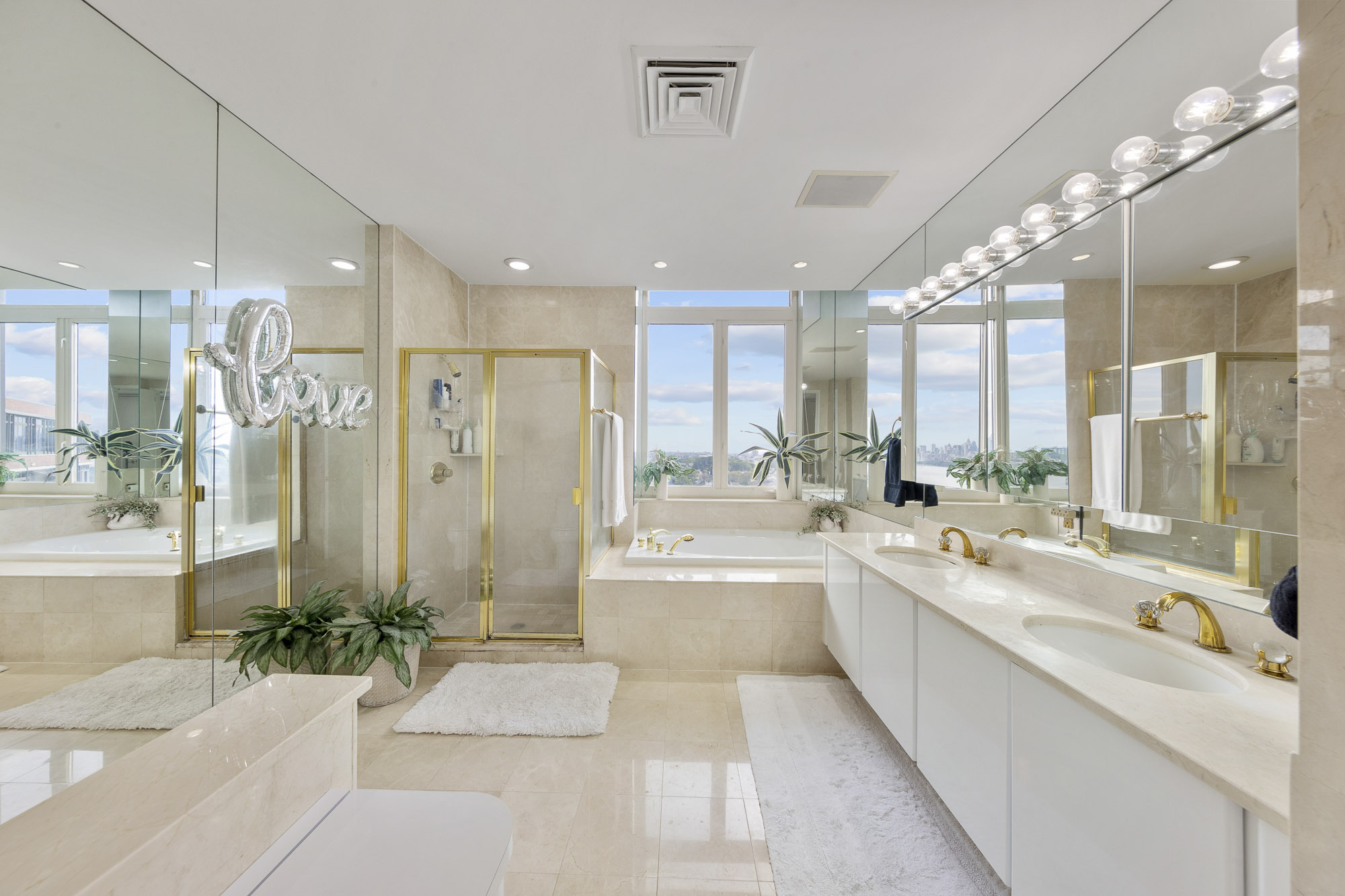 100 Carlyle Drive PH-CS