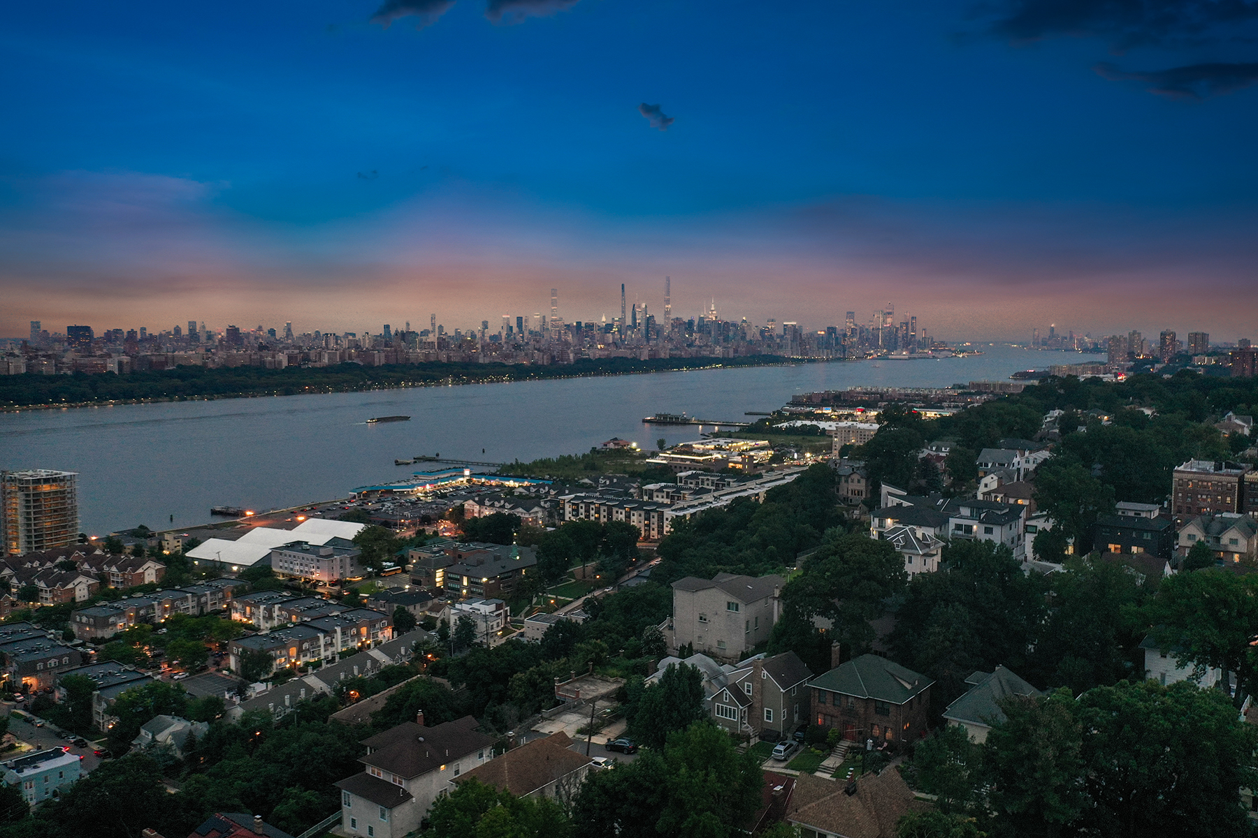 100 Carlyle Drive PH-CS