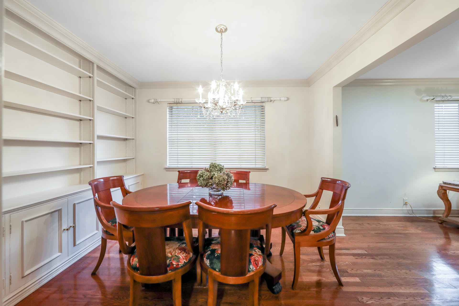 52 Dwight Pl A