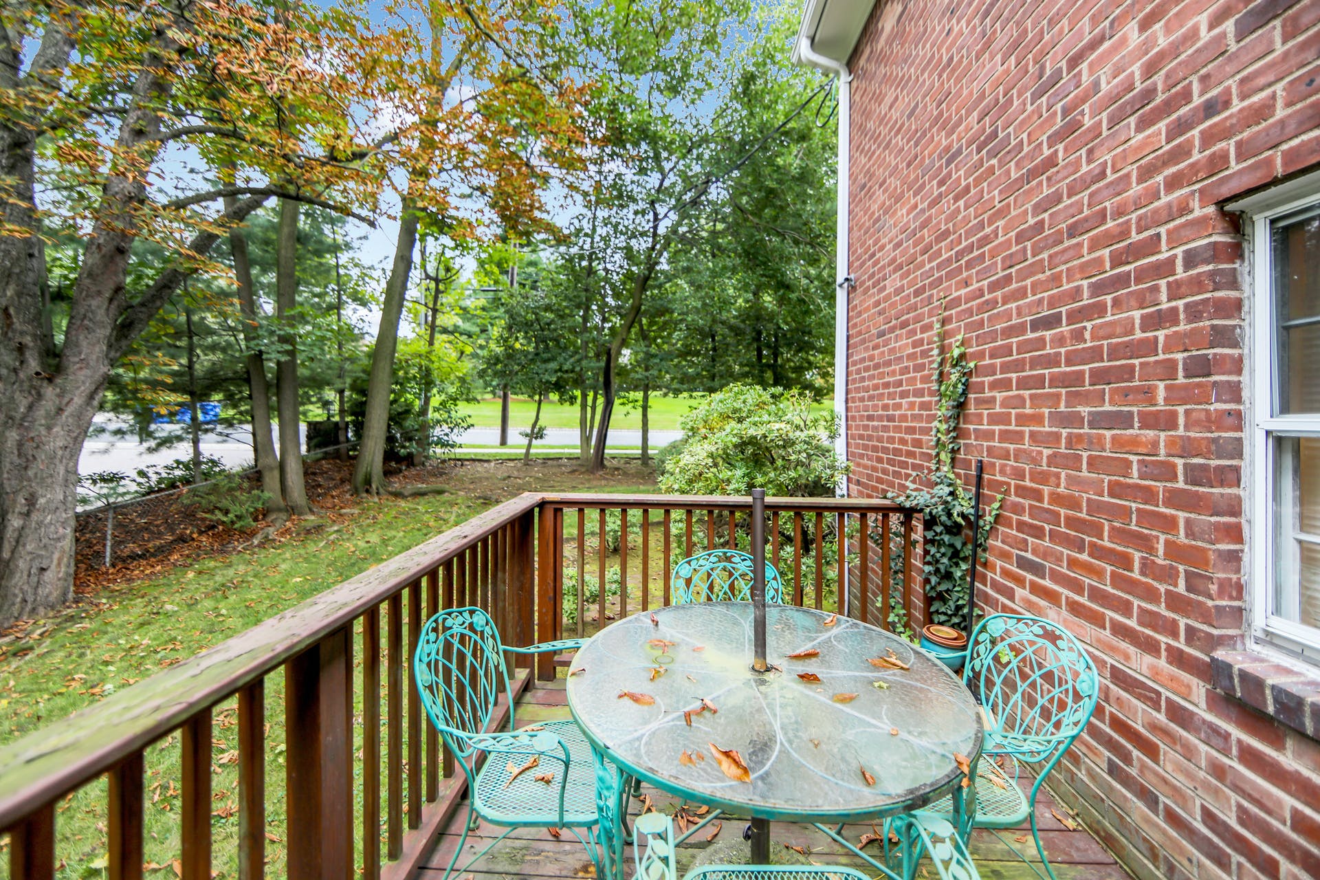 52 Dwight Pl A