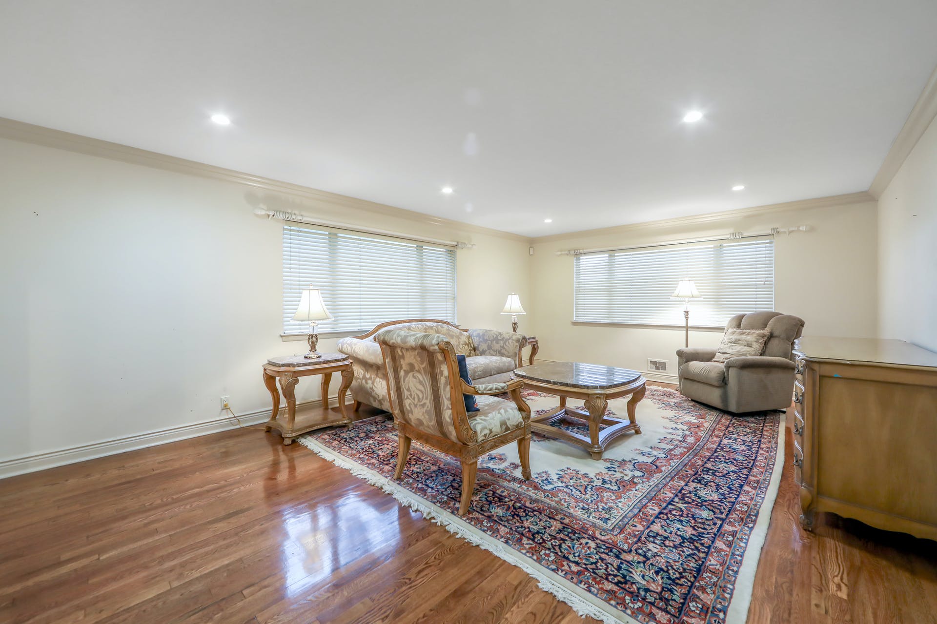 52 Dwight Pl A
