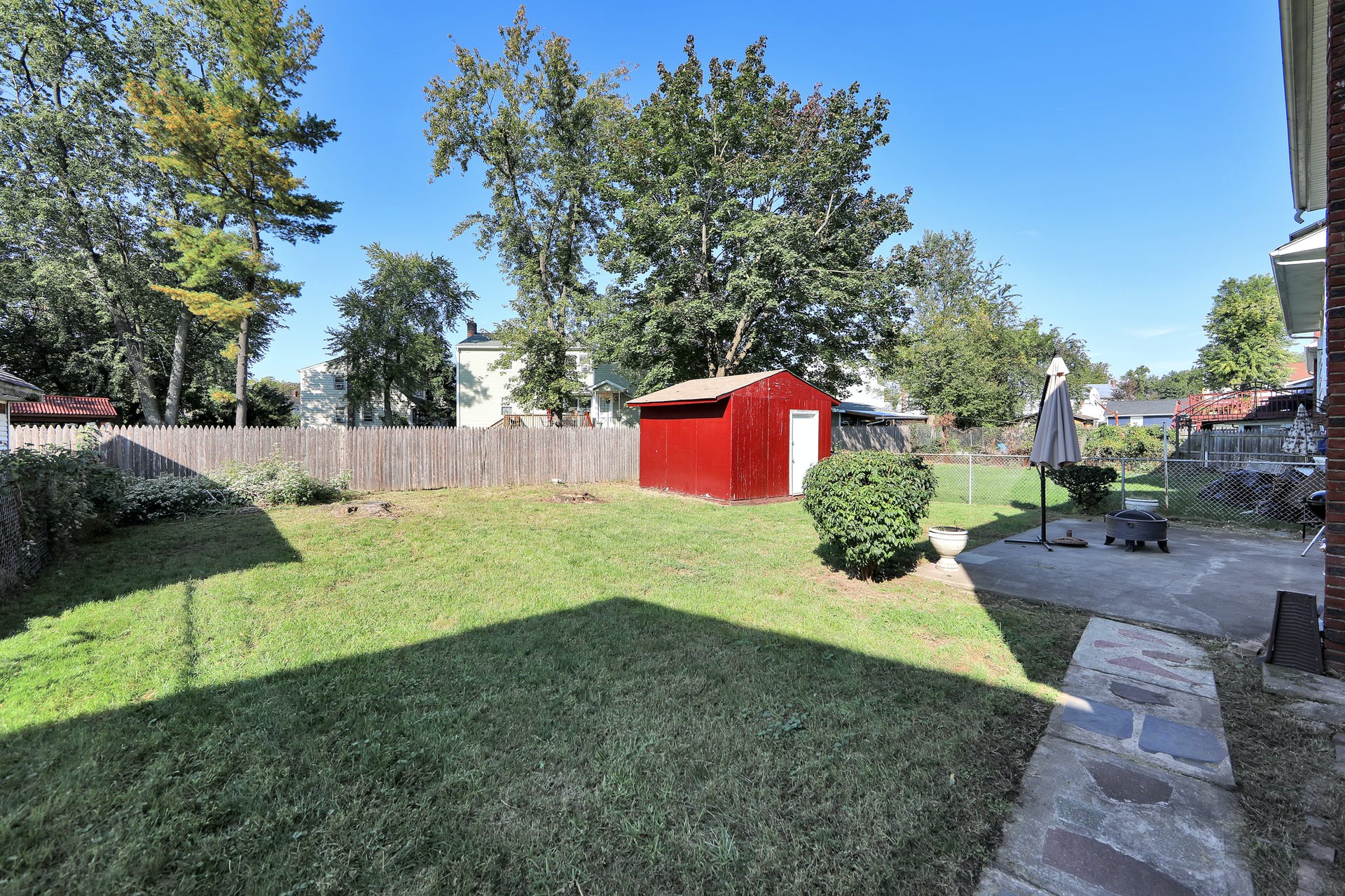 1396 Gustav Ave