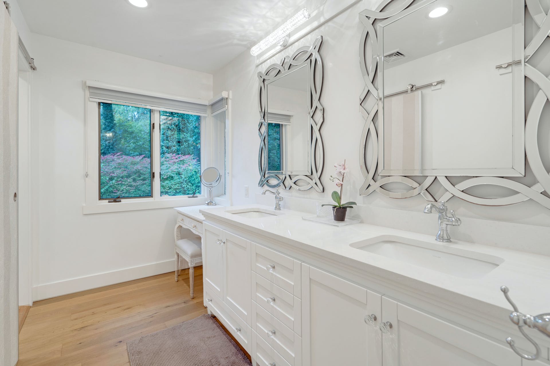 115 Creston Ave