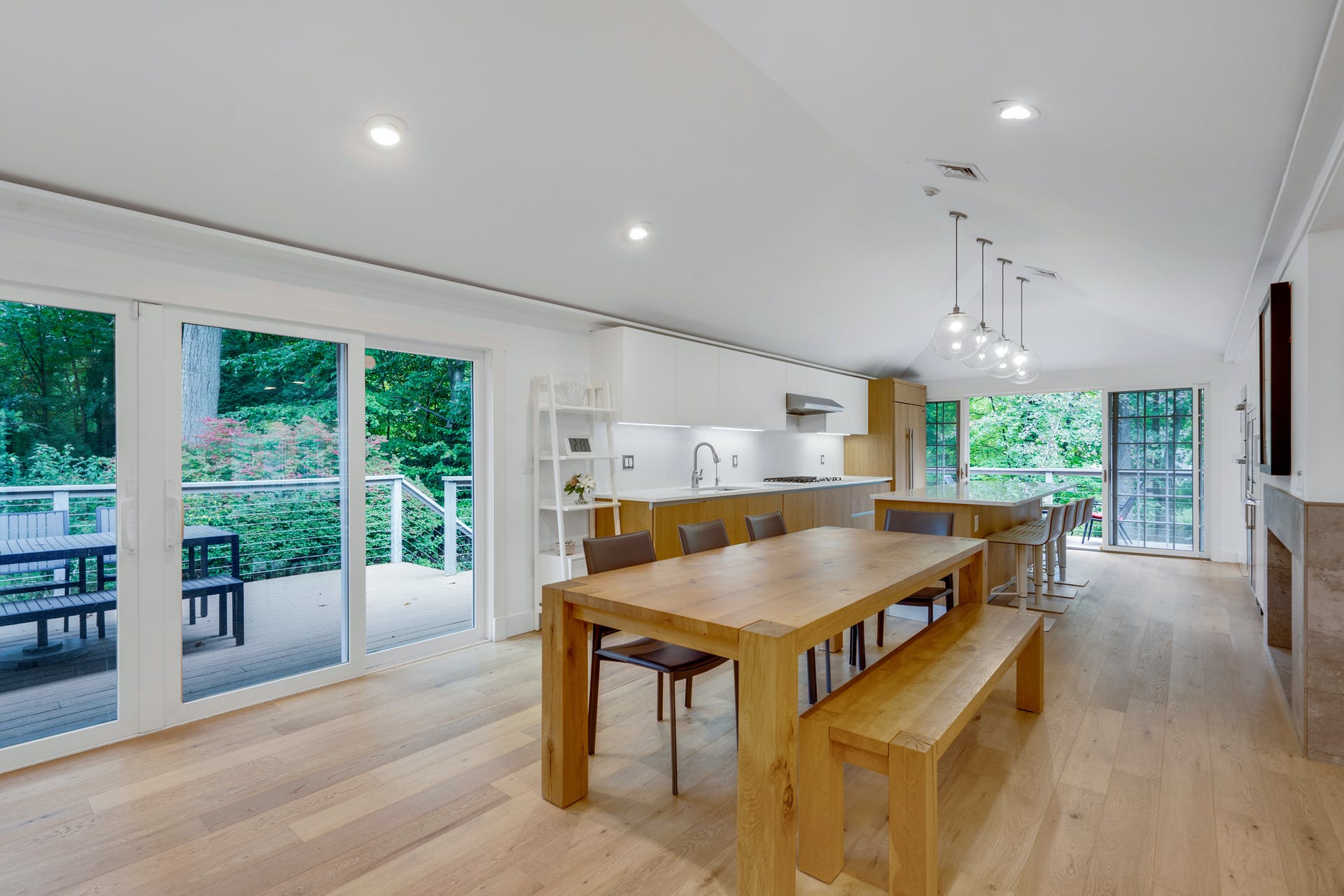 115 Creston Ave