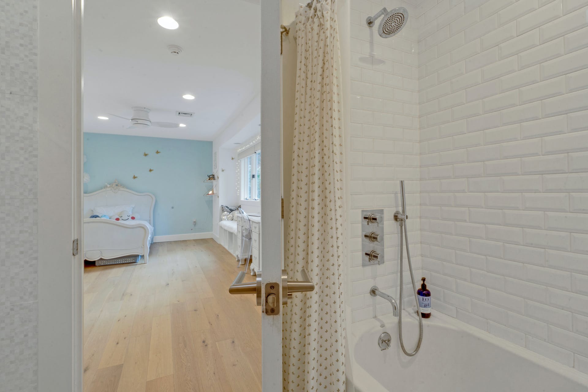 115 Creston Ave