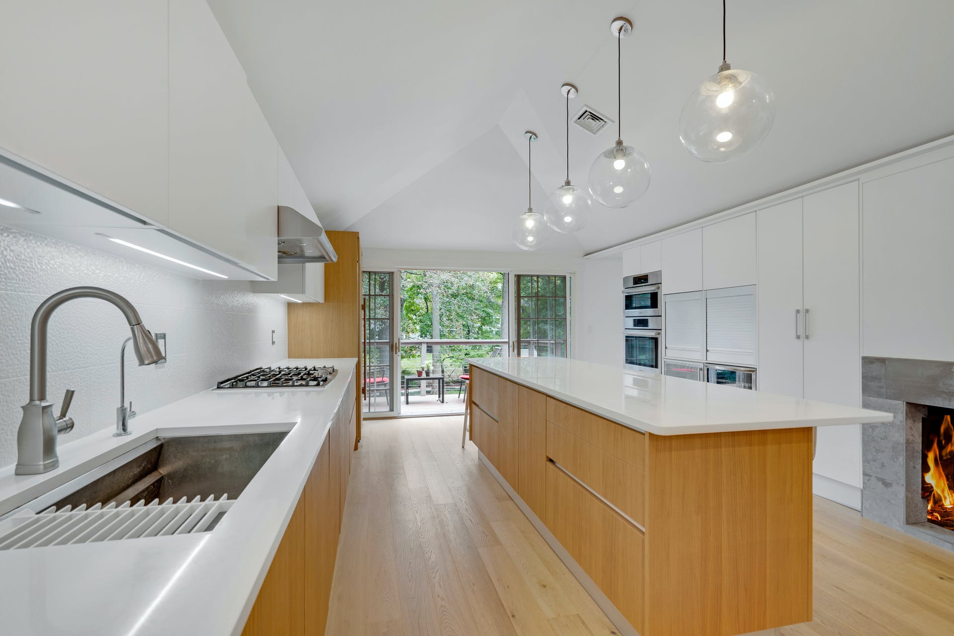 115 Creston Ave