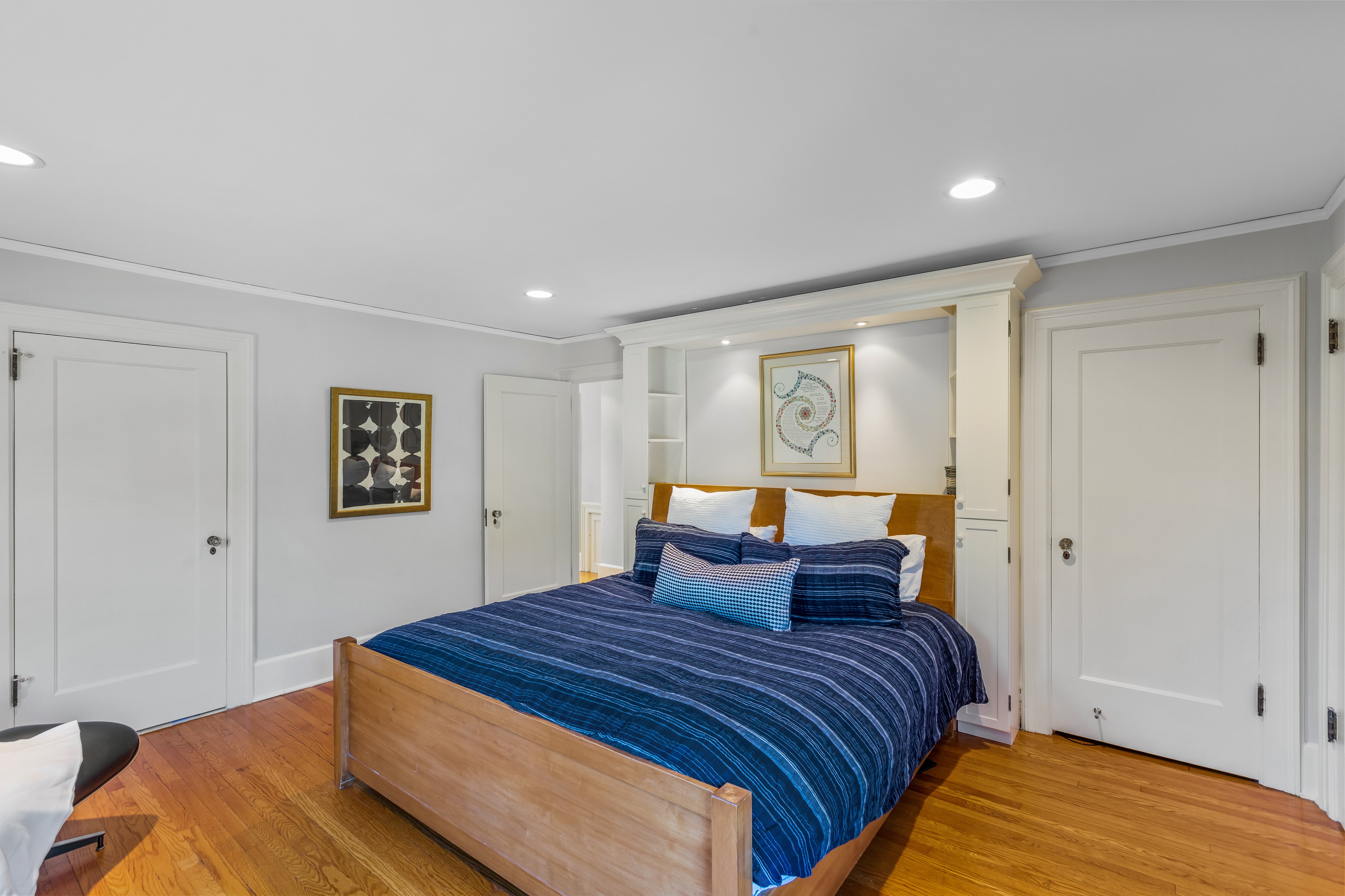 84 Myrtle Avenue