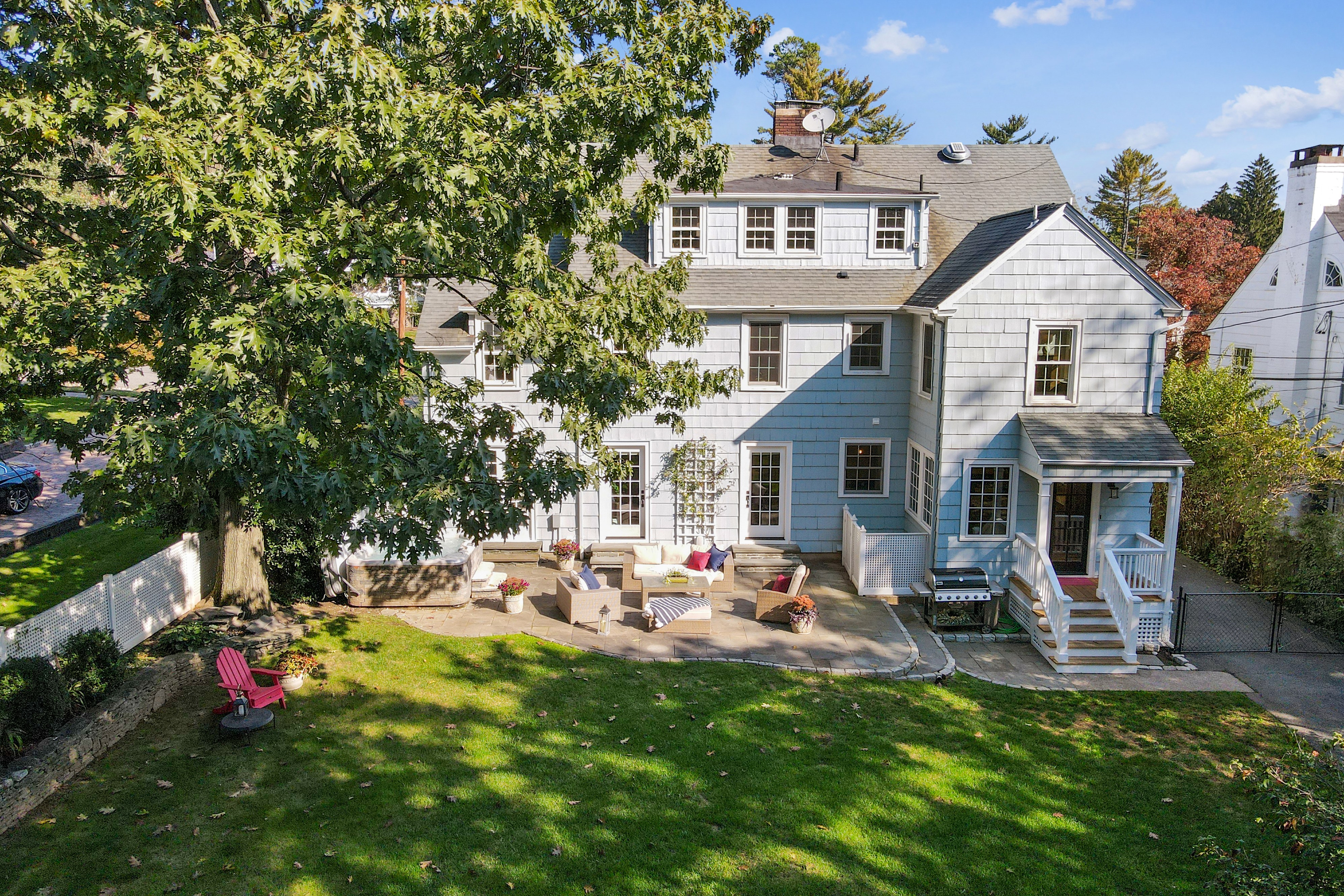 84 Myrtle Avenue