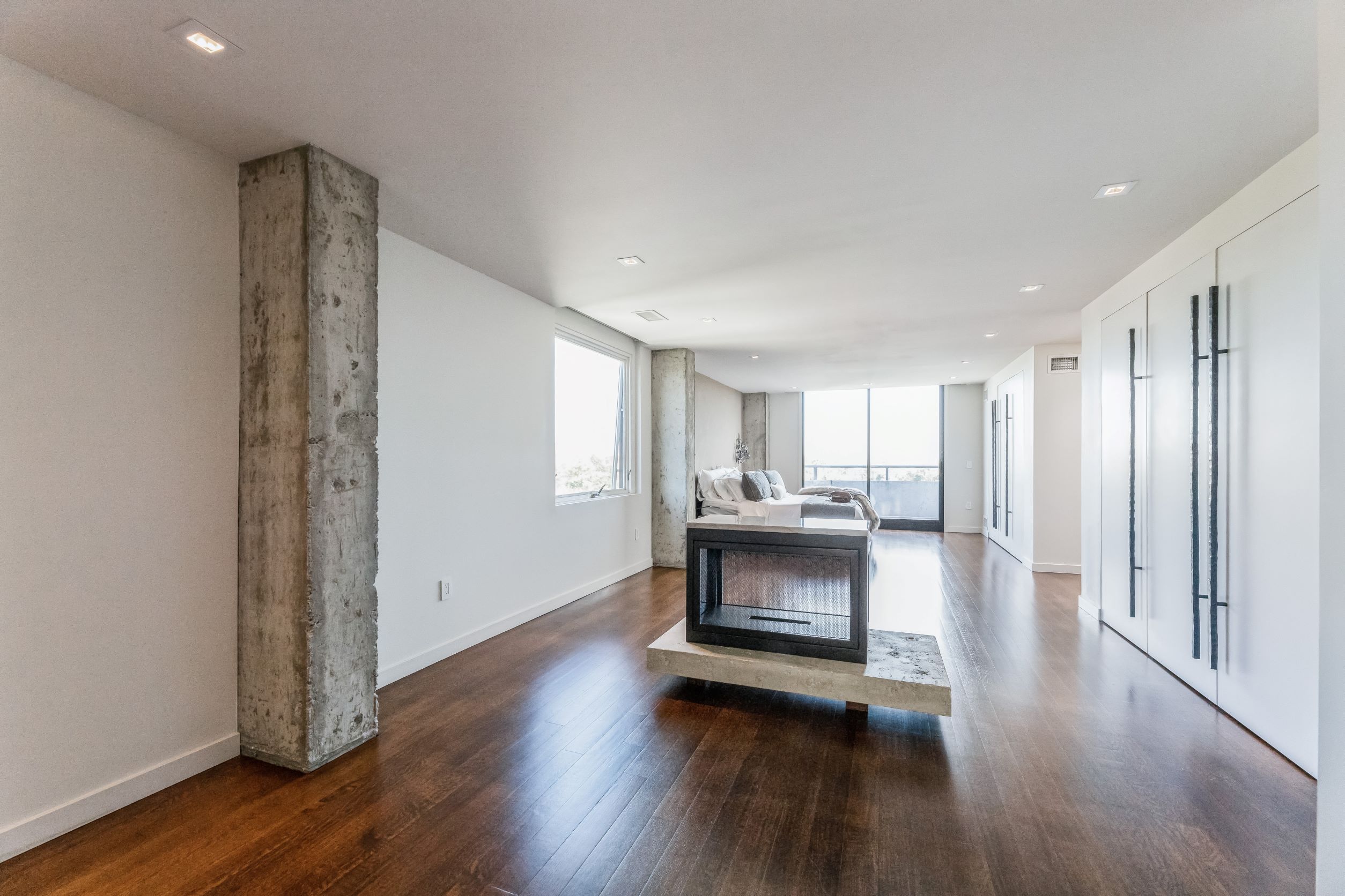 2500 Hudson Terrace 6N
