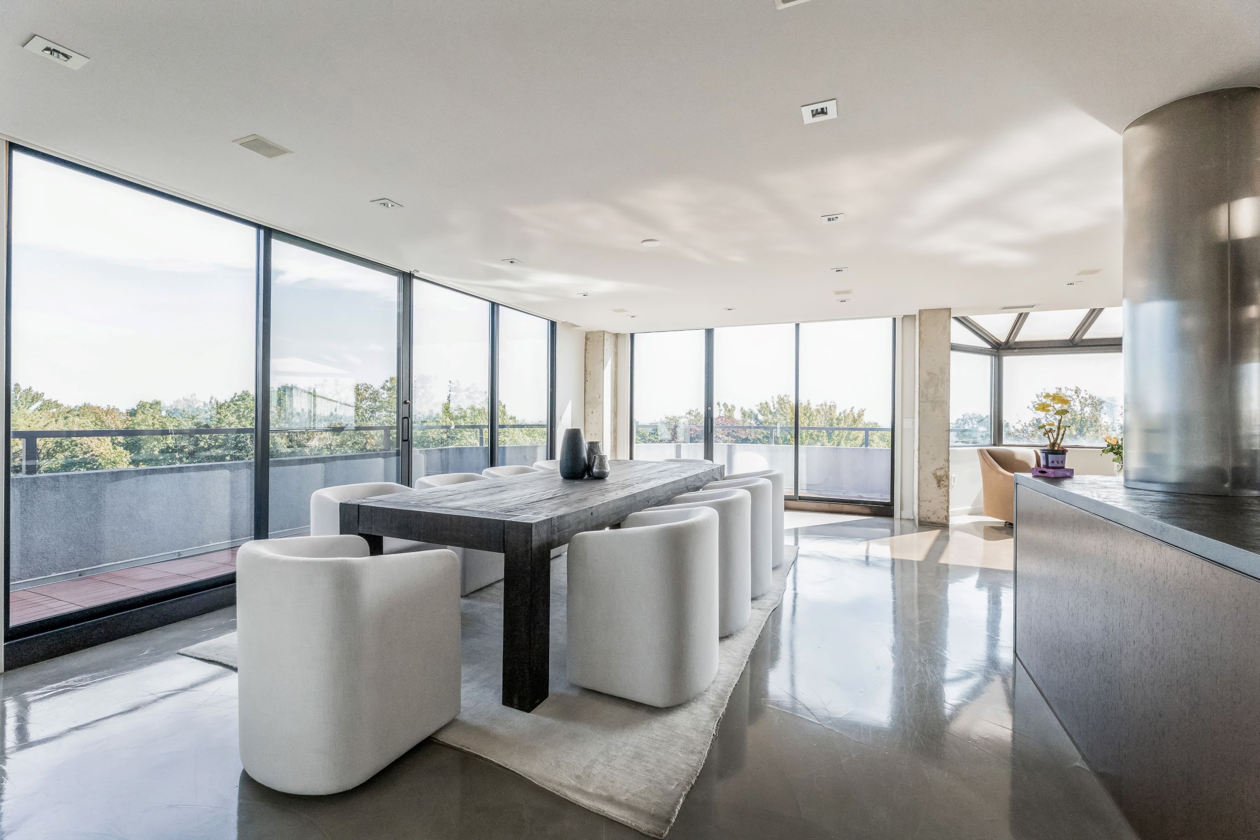 2500 Hudson Terrace 6N
