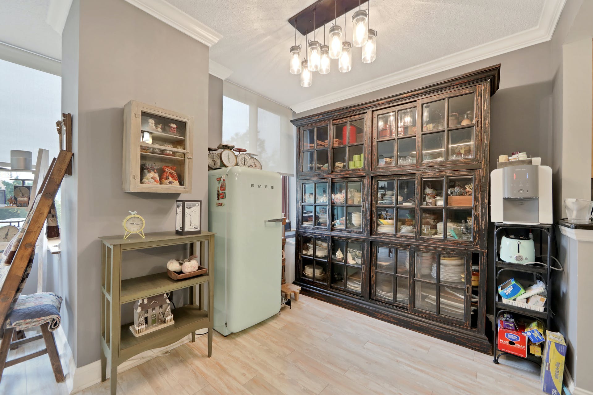 100 Old Palisade Rd, Unit 1411