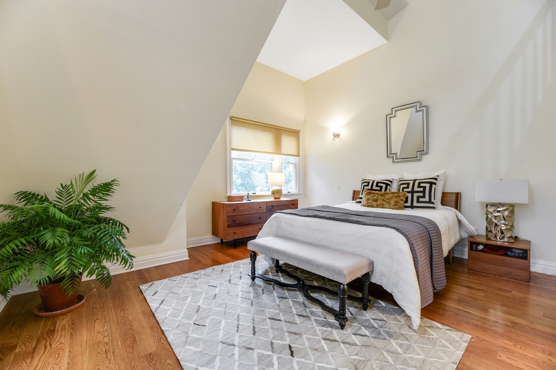 184 Bellevue Avenue Unit A
