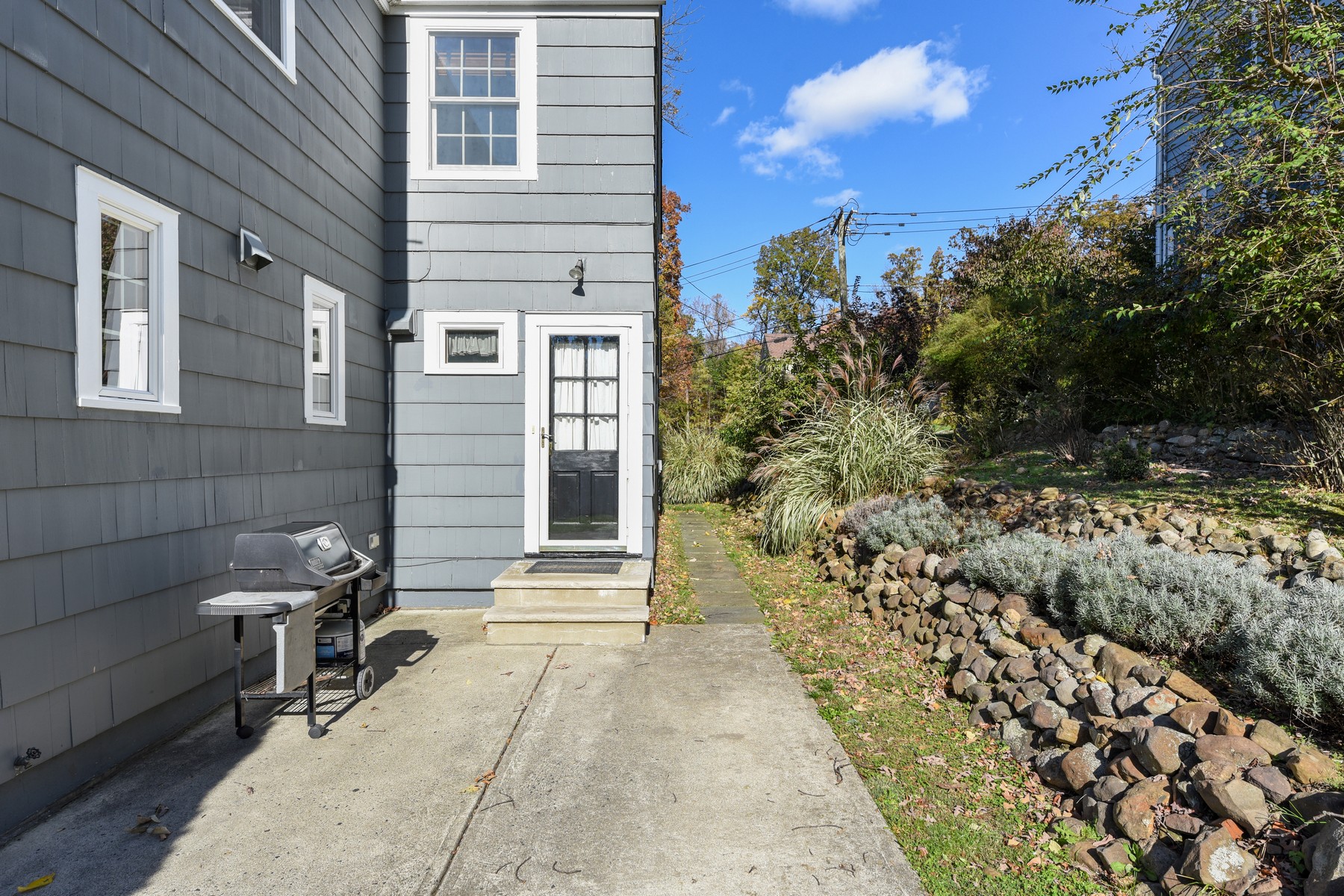 1 Lakewood Avenue