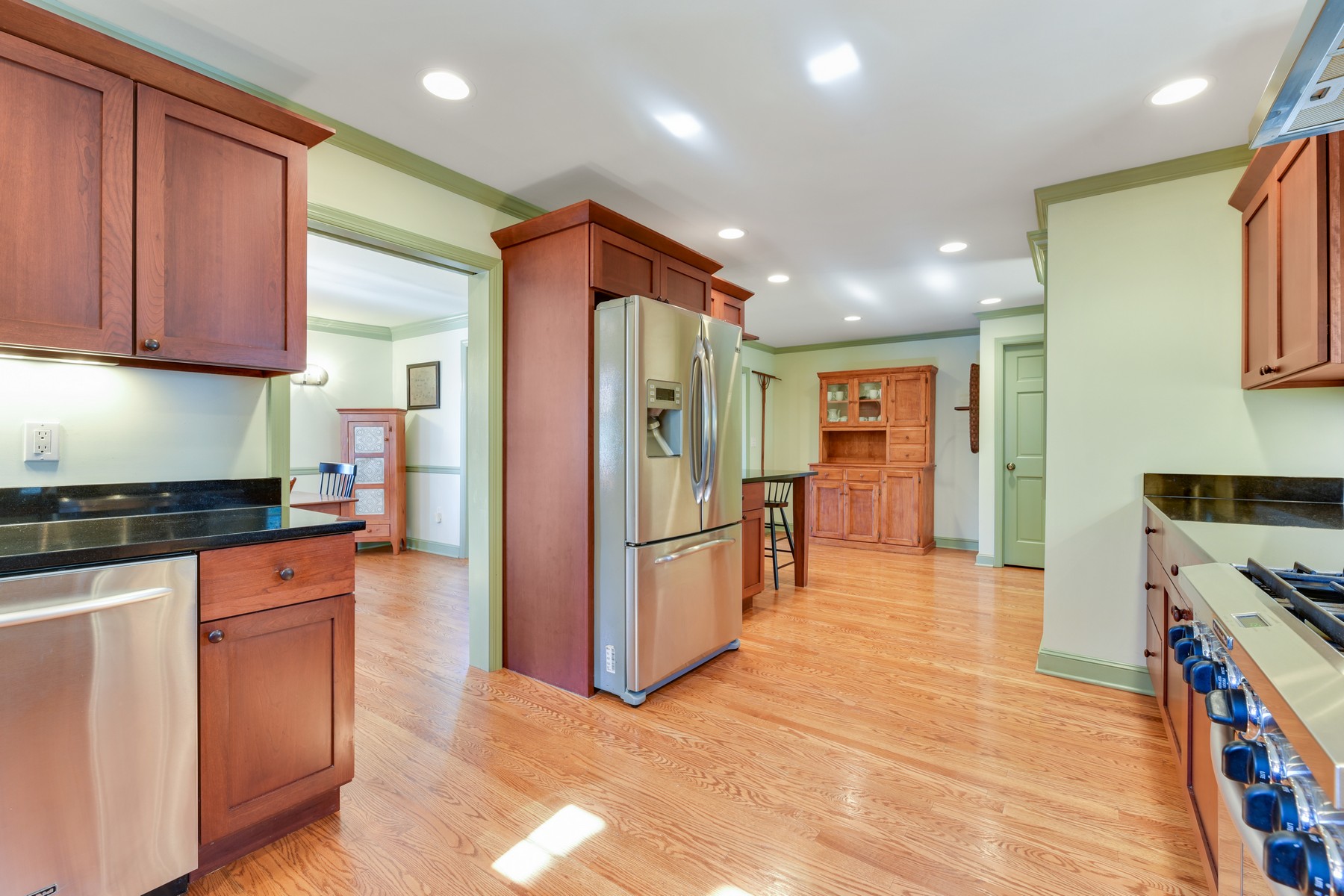 1 Lakewood Avenue